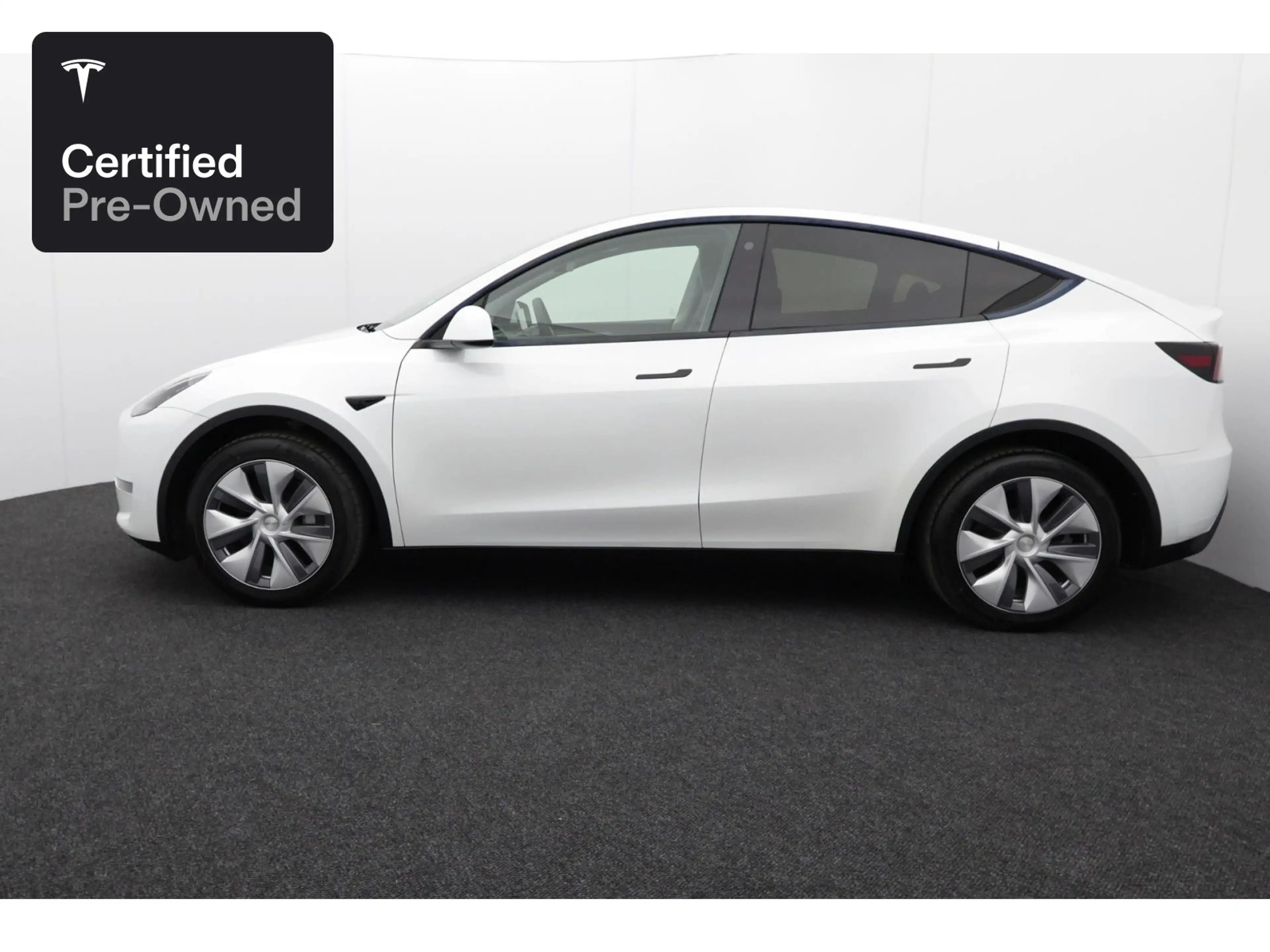 Tesla Model Y Long Range AWD "Certified Pre-Owned" — photo 11
