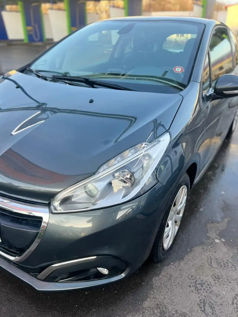 Peugeot 208 PureTech 82 Allure - 1