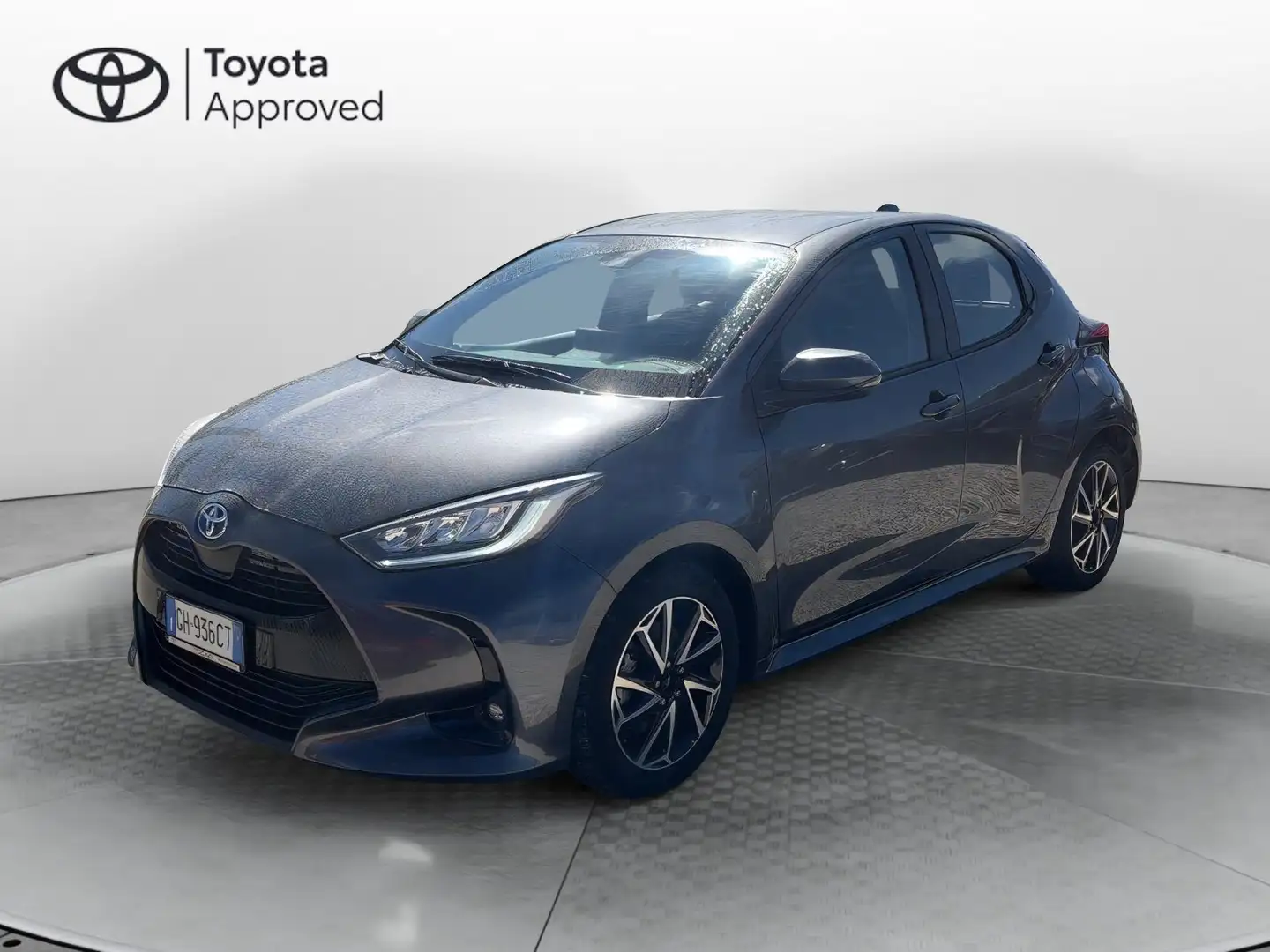 Toyota Yaris 1.5 Hybrid 5 porte Trend Grau - 1