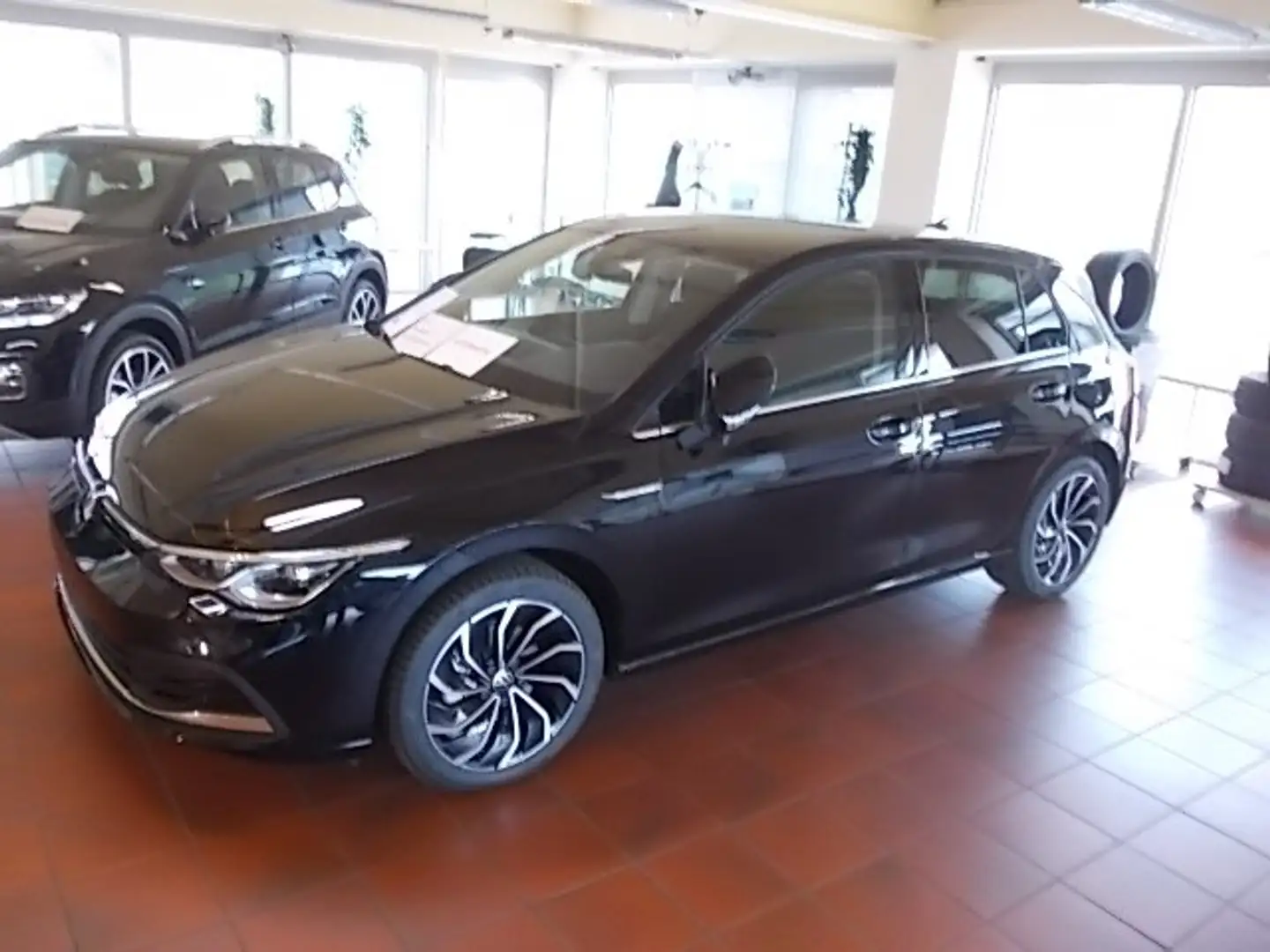 Volkswagen Golf Style 1.5 eTSI DSG, 110kw(150PS) Klima Navi Schwarz - 2