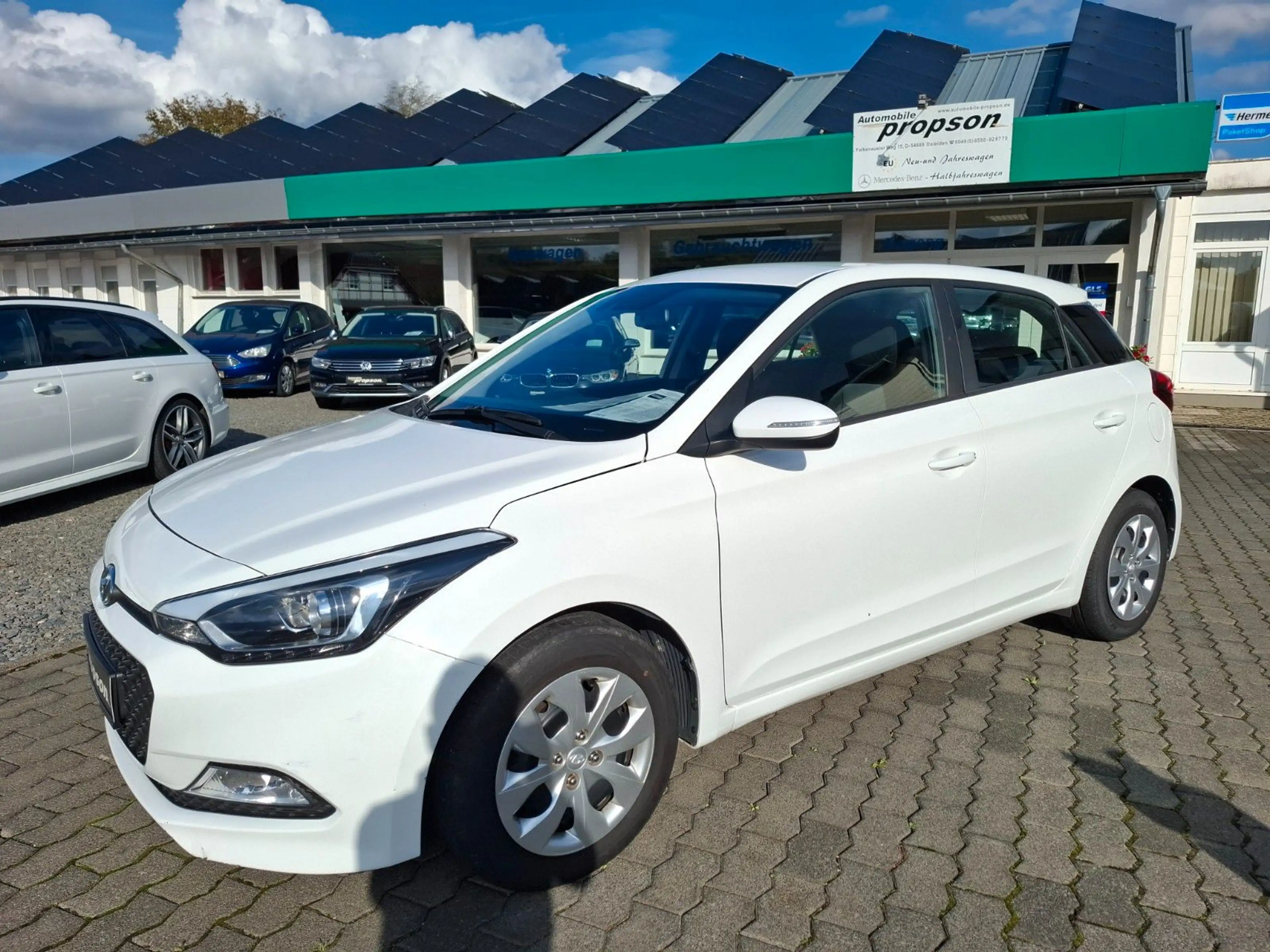 Hyundai i20 1.4 Trend Aut. KLIMA / USB / TEMPOMAT