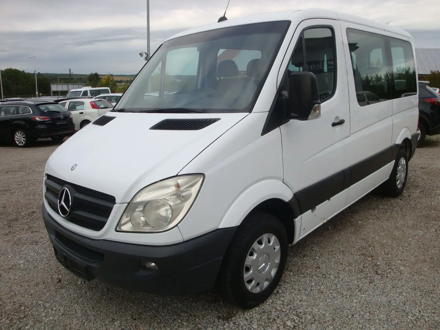 Mercedes-Benz Sprinter II Kombi 211 CDI *9 Sitzplätze* Wit - 1