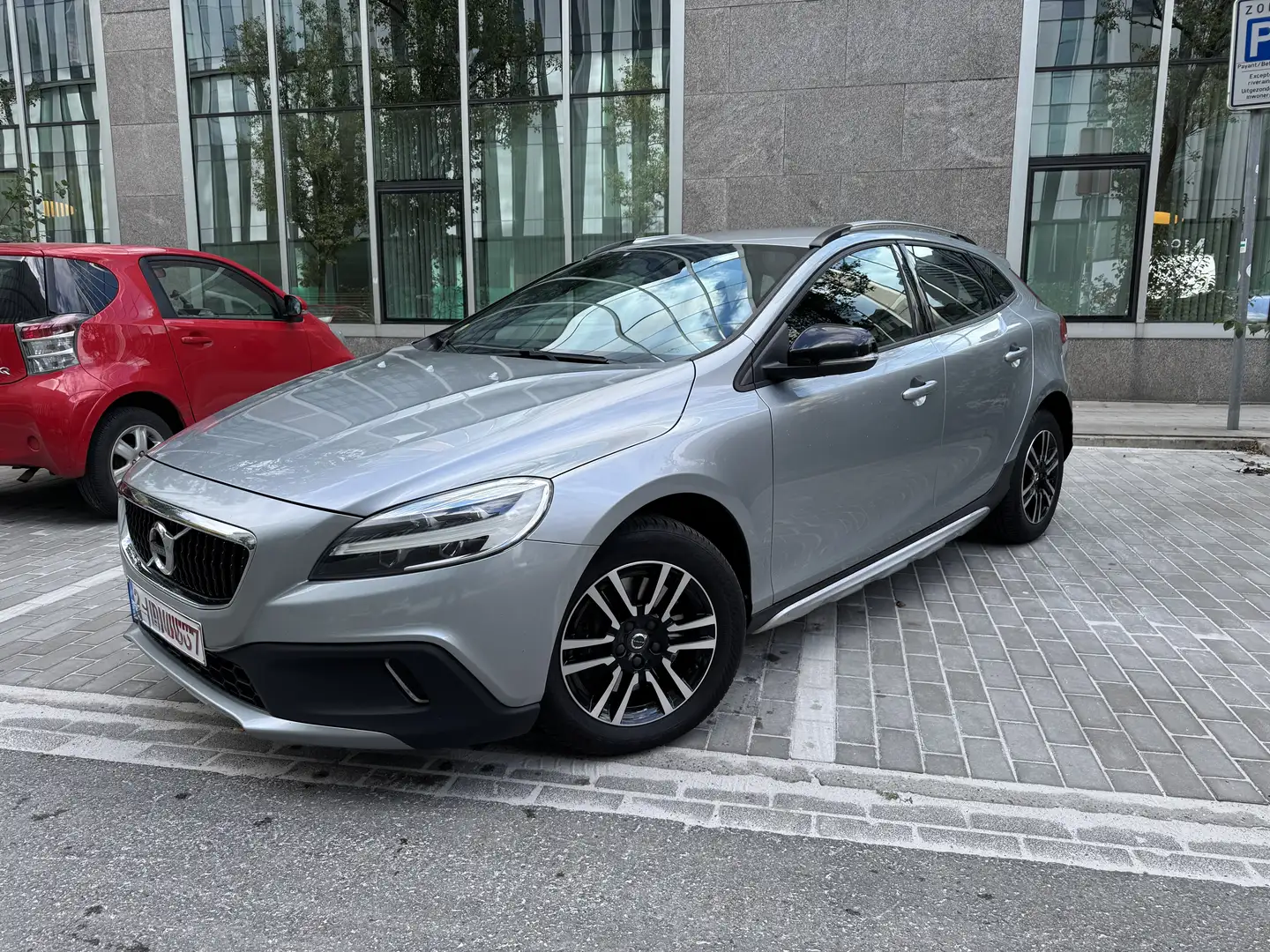 Volvo V40 Cross Country ✅ETAT NEUF🟢 - 1