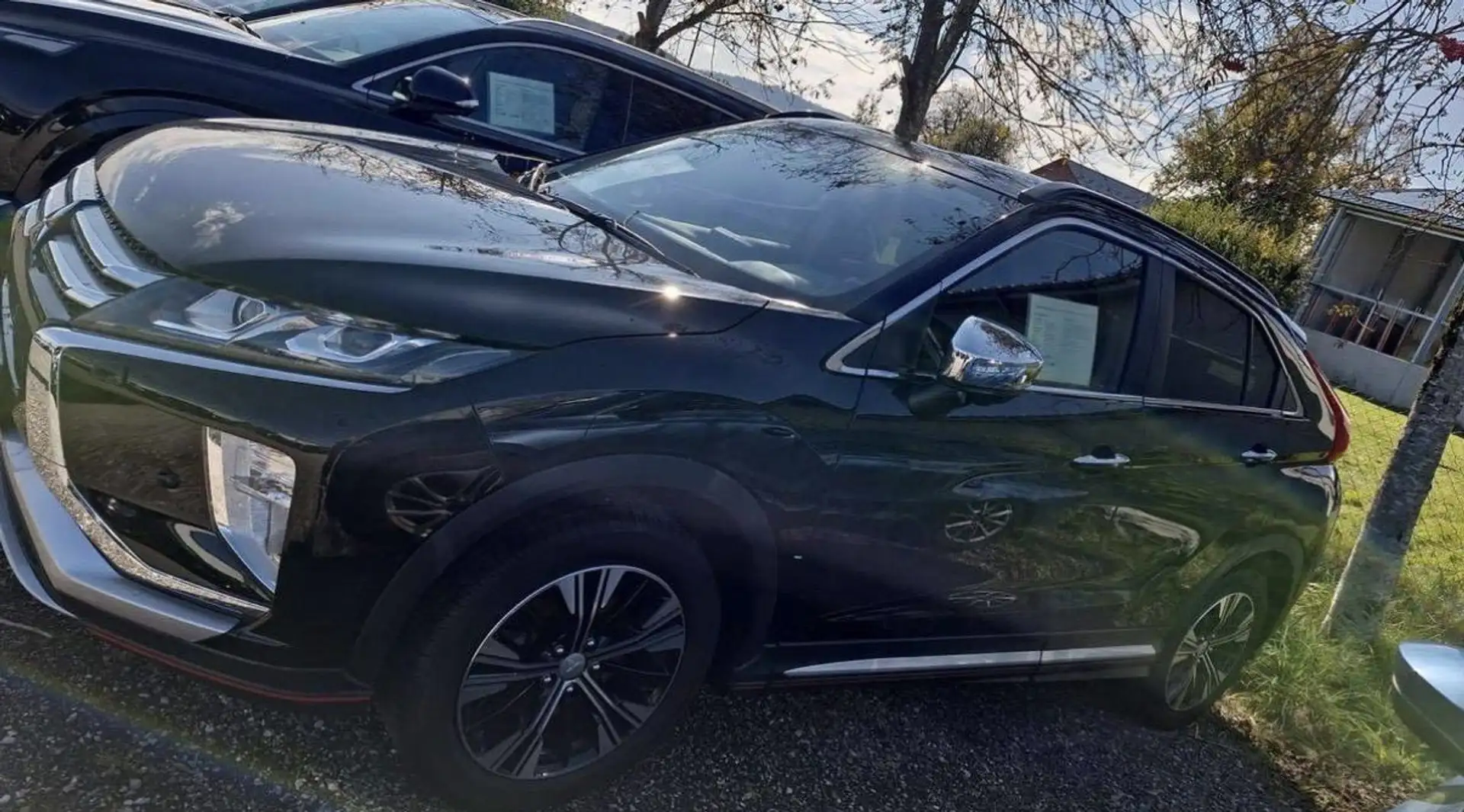 Mitsubishi Eclipse Cross INTENSE (gehobene Mittelklasse) - 1