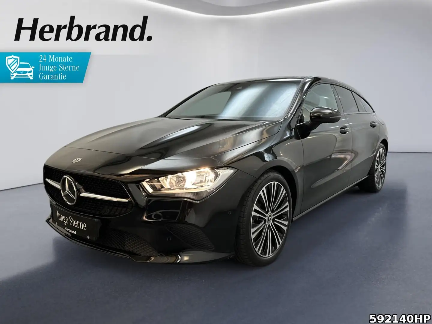 Mercedes-Benz CLA 200 Progressive  Night-Paket Schwarz - 1