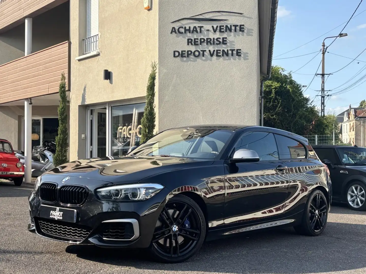 BMW 114 140i xDrive - BVA Sport  F21  M Performance PHASE  Schwarz - 1
