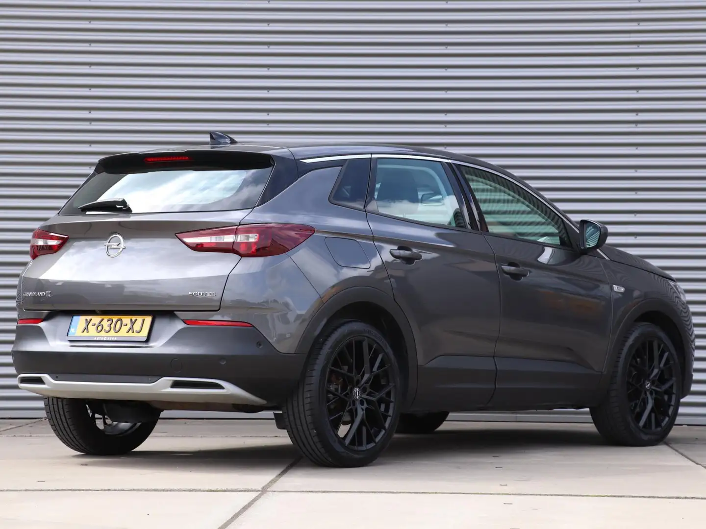 Opel Grandland X 1.2 Turbo Business Elegance *LED-Matrix*Navigatie* Grijs - 2