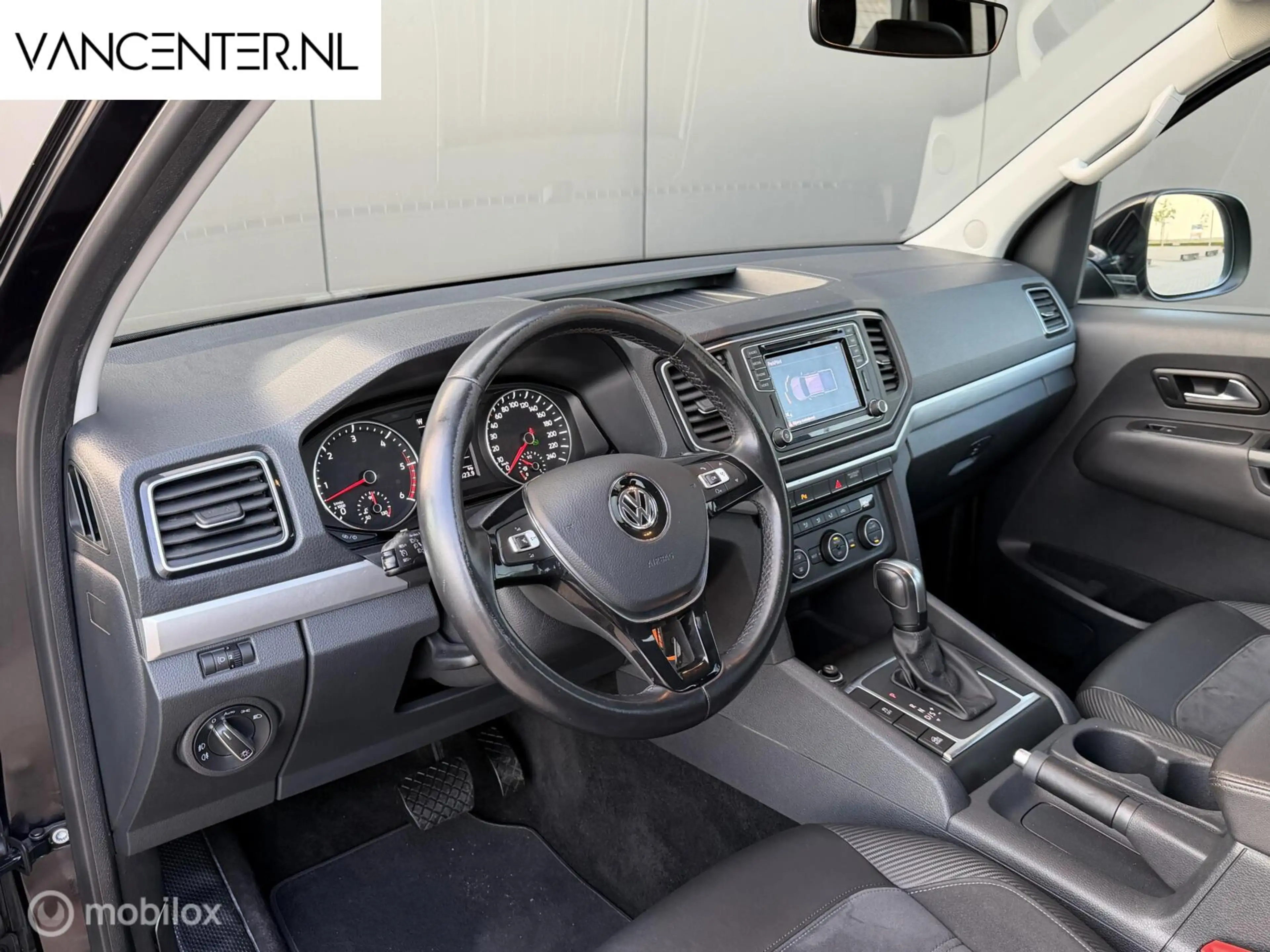 Volkswagen Amarok 5 pers. 3.0 V6 TDI 4Motion DC Highline LED — photo 3