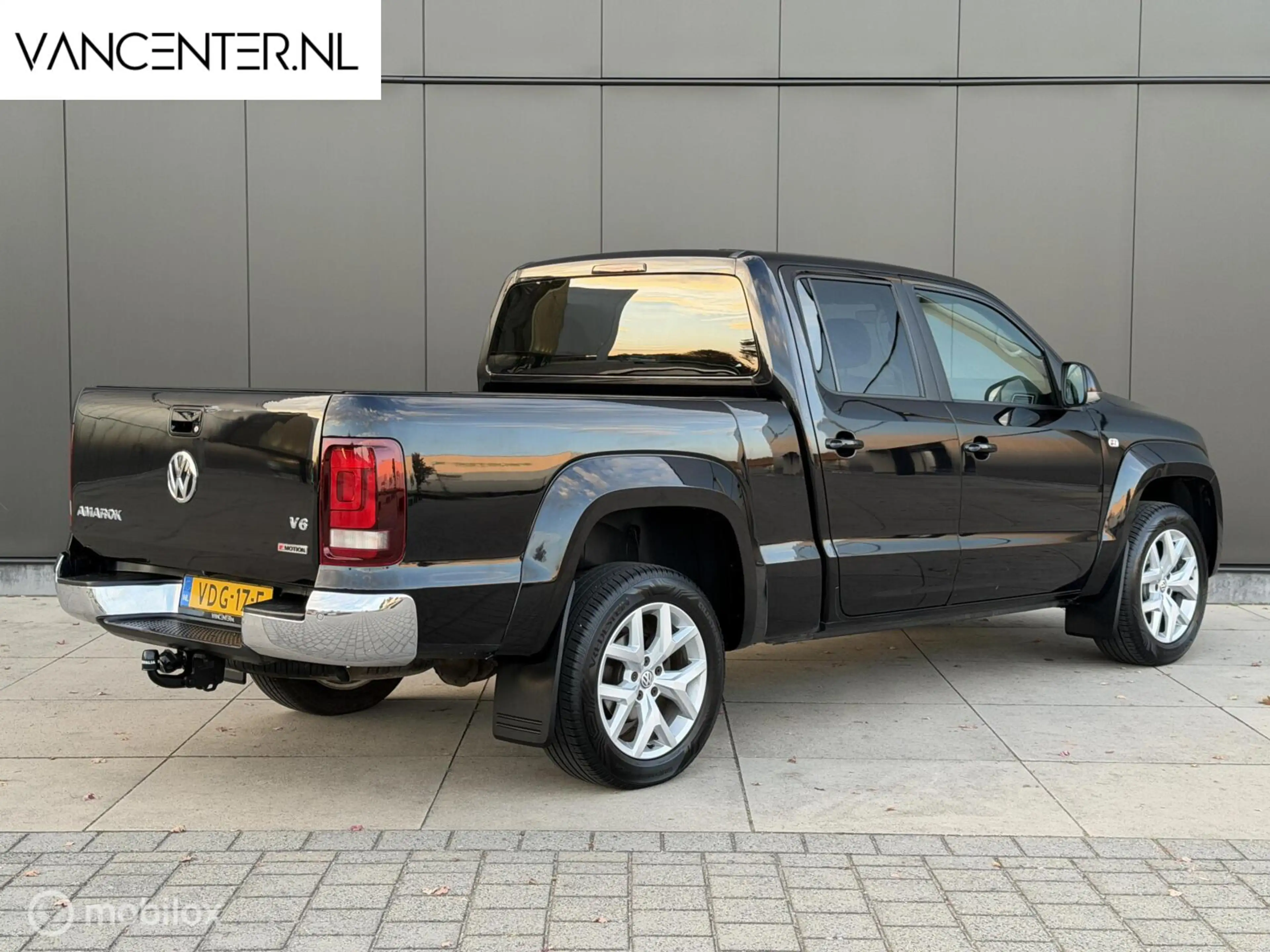 Volkswagen Amarok 5 pers. 3.0 V6 TDI 4Motion DC Highline LED — photo 2