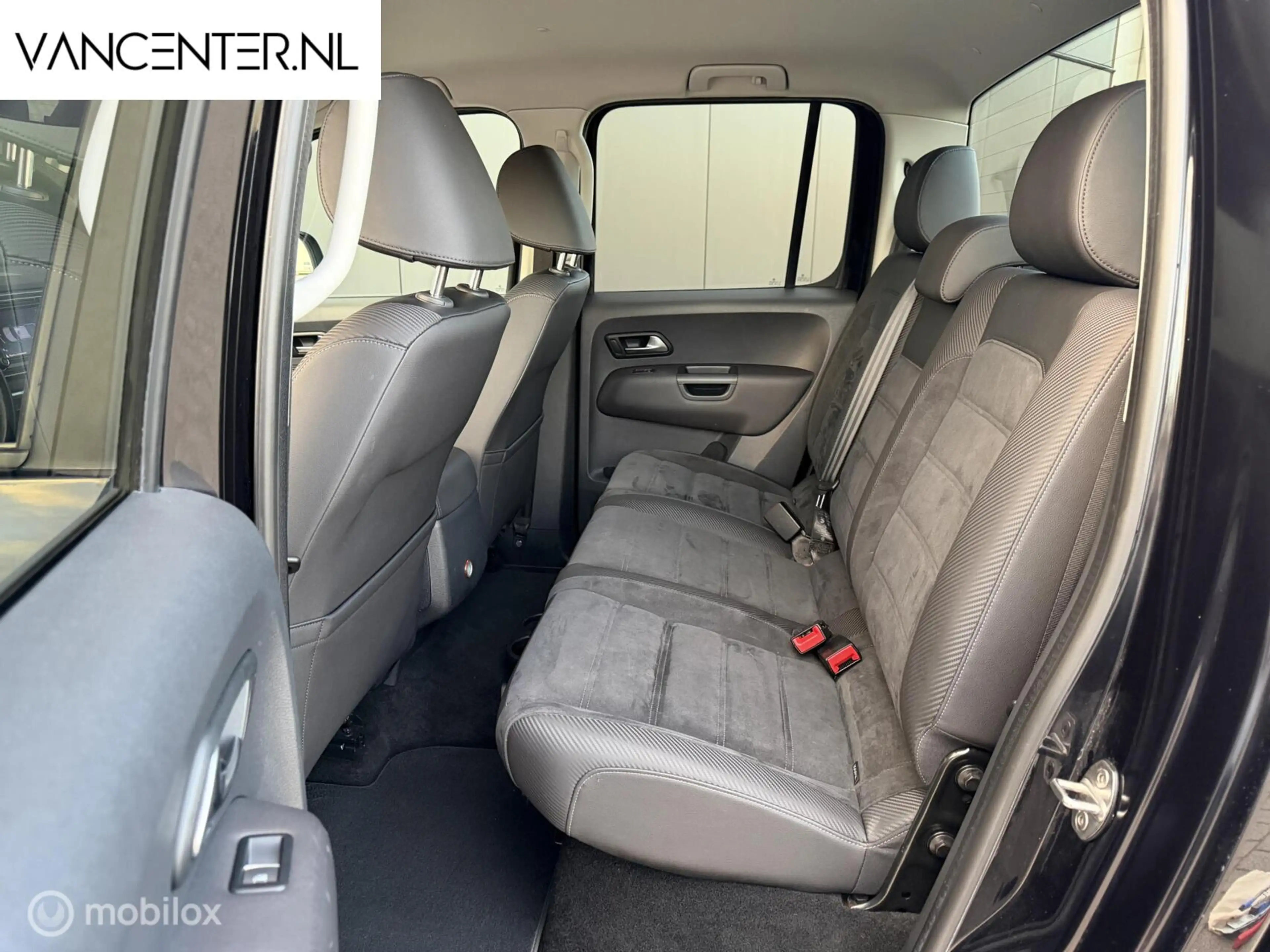 Volkswagen Amarok 5 pers. 3.0 V6 TDI 4Motion DC Highline LED — photo 7