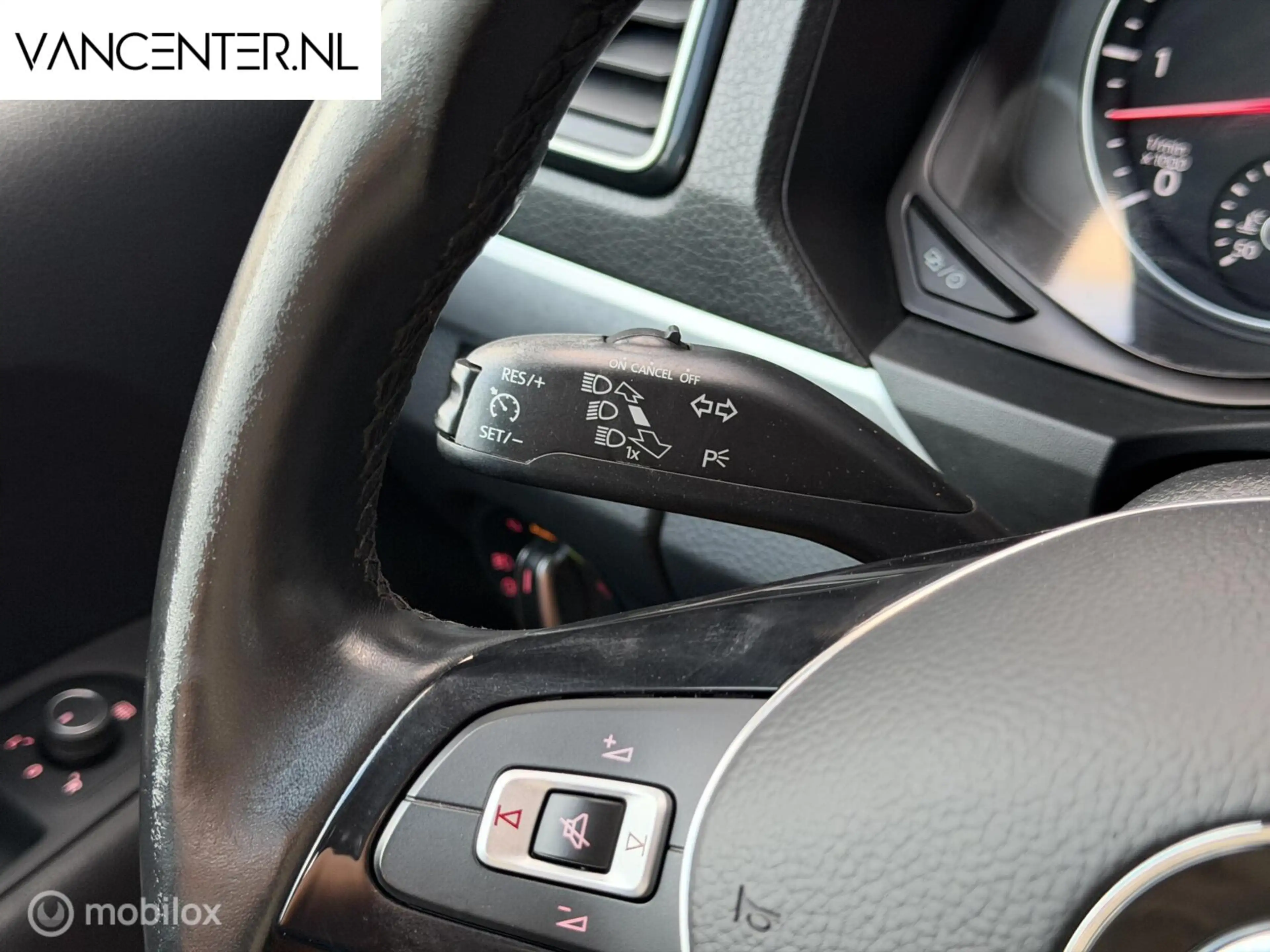 Volkswagen Amarok 5 pers. 3.0 V6 TDI 4Motion DC Highline LED — photo 11