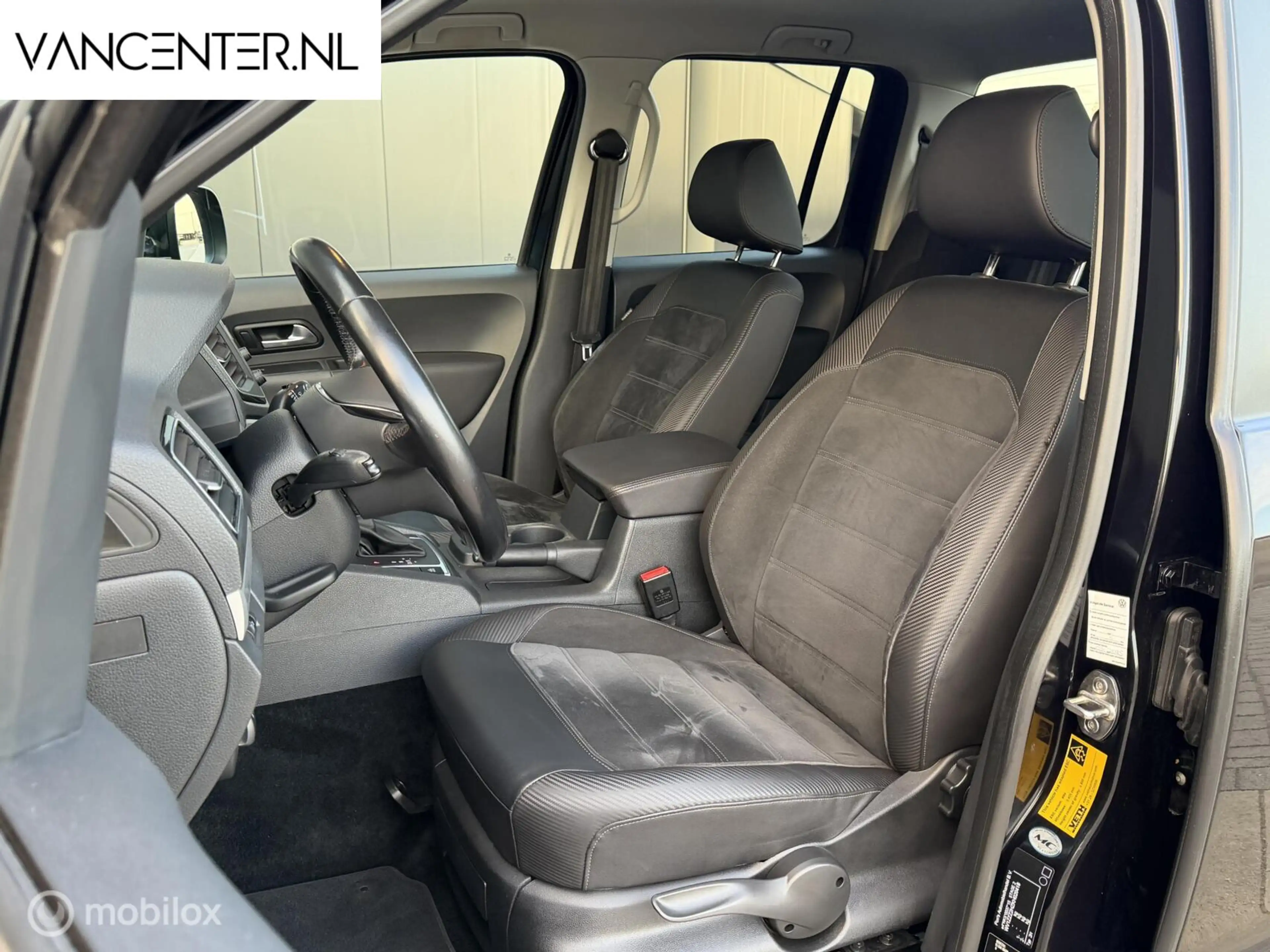 Volkswagen Amarok 5 pers. 3.0 V6 TDI 4Motion DC Highline LED — photo 6