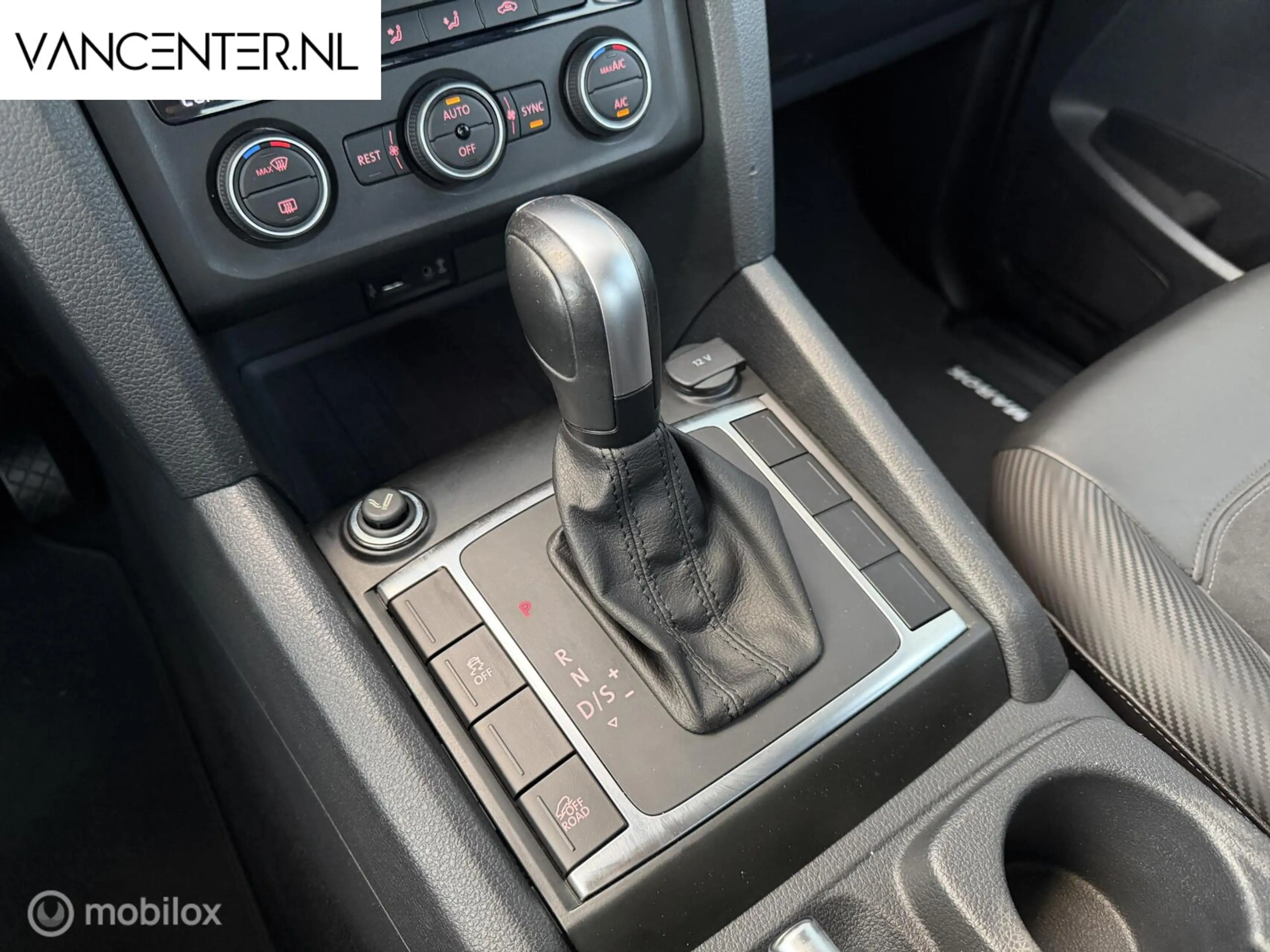 Volkswagen Amarok 5 pers. 3.0 V6 TDI 4Motion DC Highline LED — photo 12
