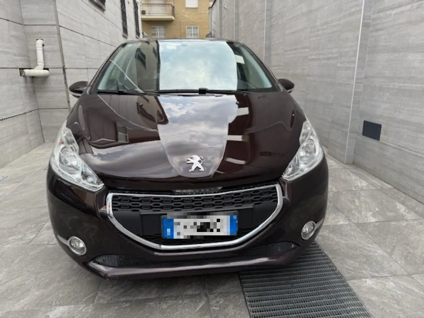 Peugeot 208 1° serie 1.2 VTi 82 CV 3 porte Access Brun - 2
