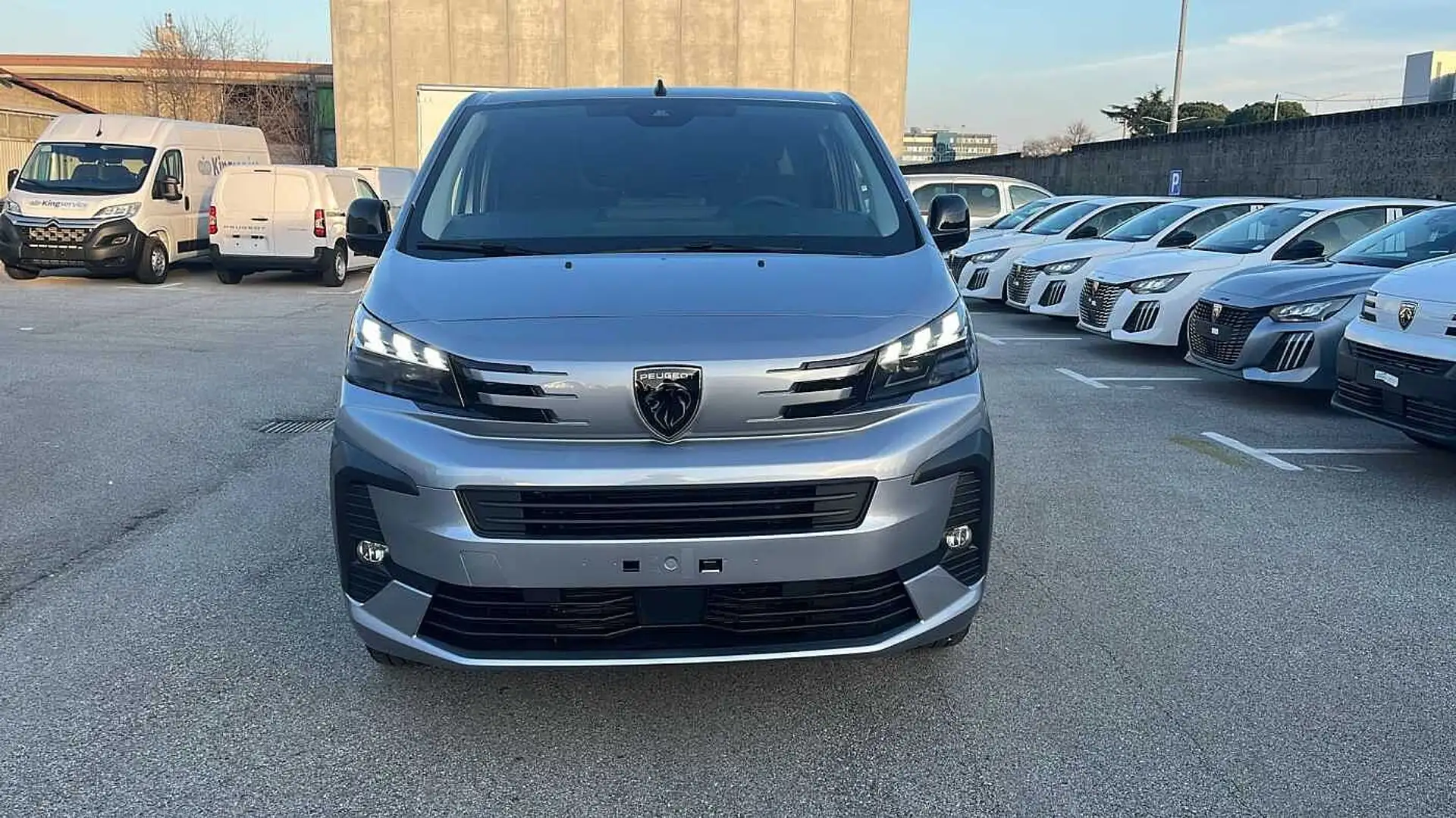 Peugeot Expert 1.5 BlueHDi 120 S&S Gris - 2