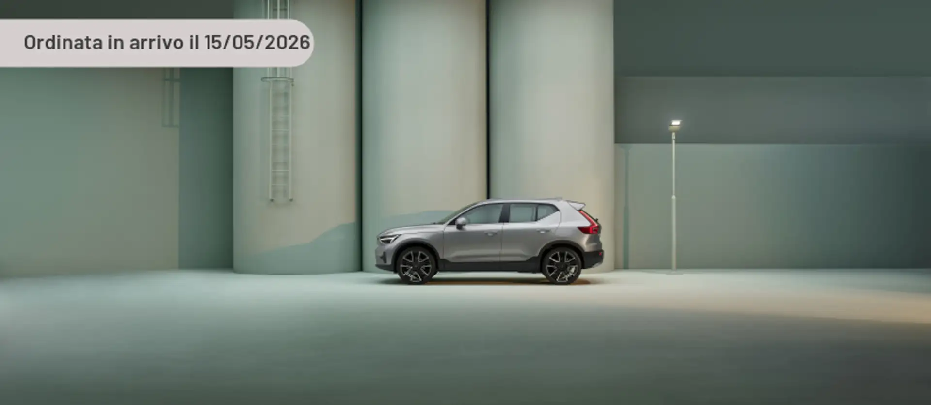 Volvo XC40 B3 automatico Ultra Dark N1 Argento - 1