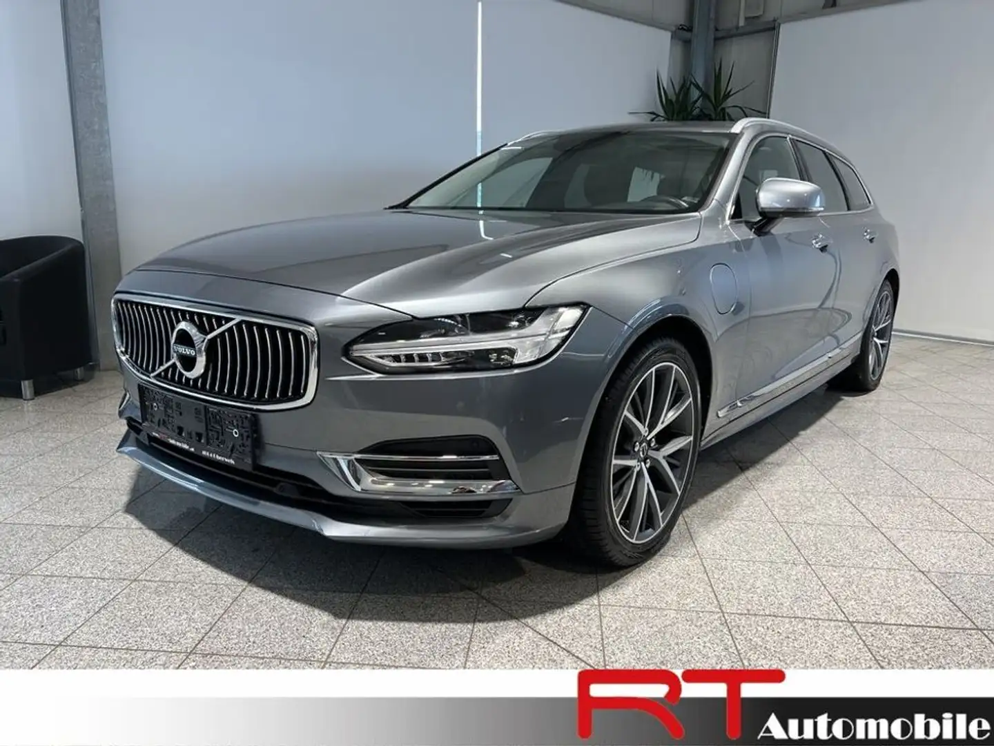 Volvo V90 2.0 T8 Plug-In Hybrid Inscription AWD Grau - 1