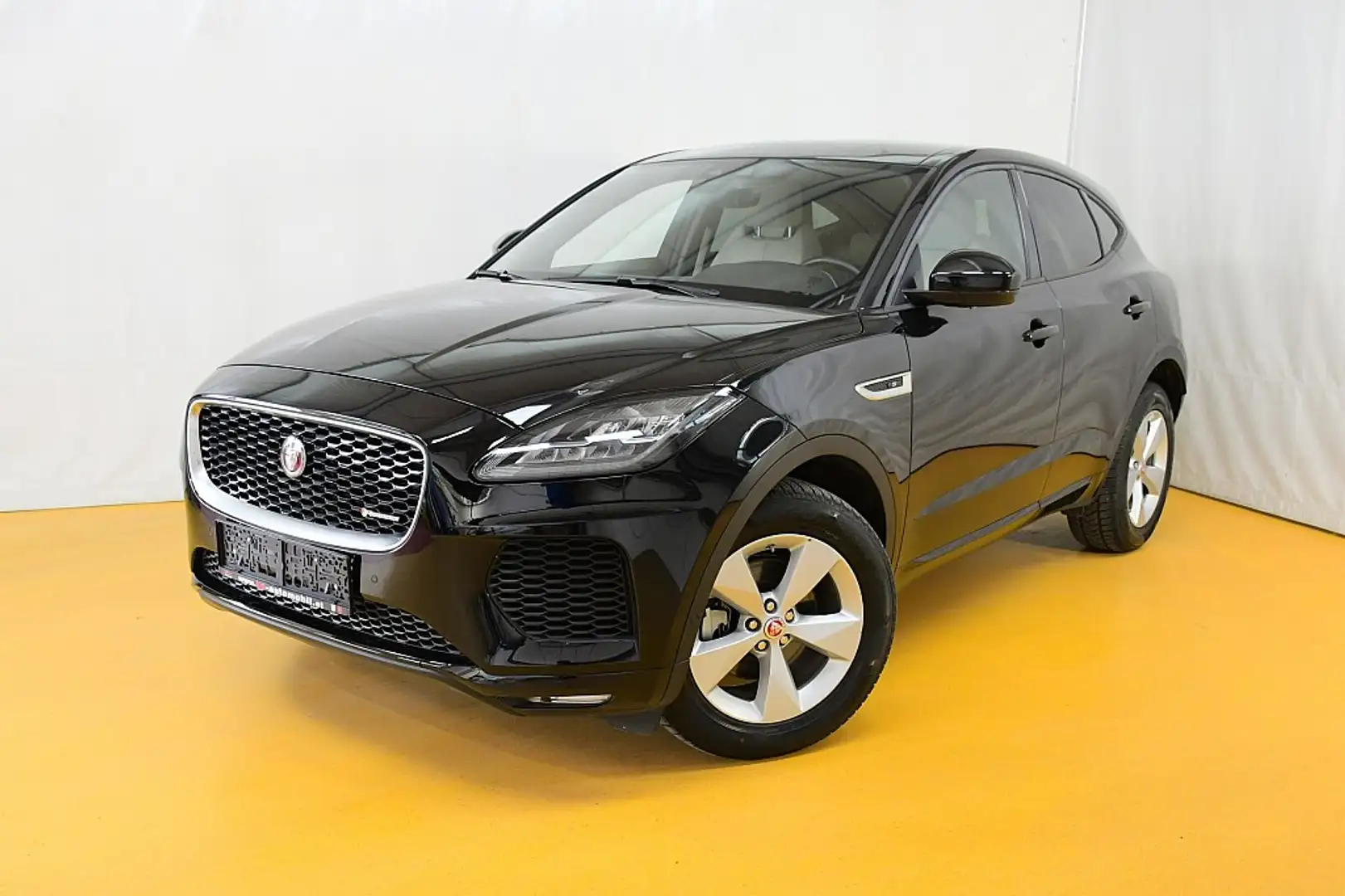 Jaguar E-Pace 2.0DI4 D180 R-Dynamic AWD Aut. Beige - 1