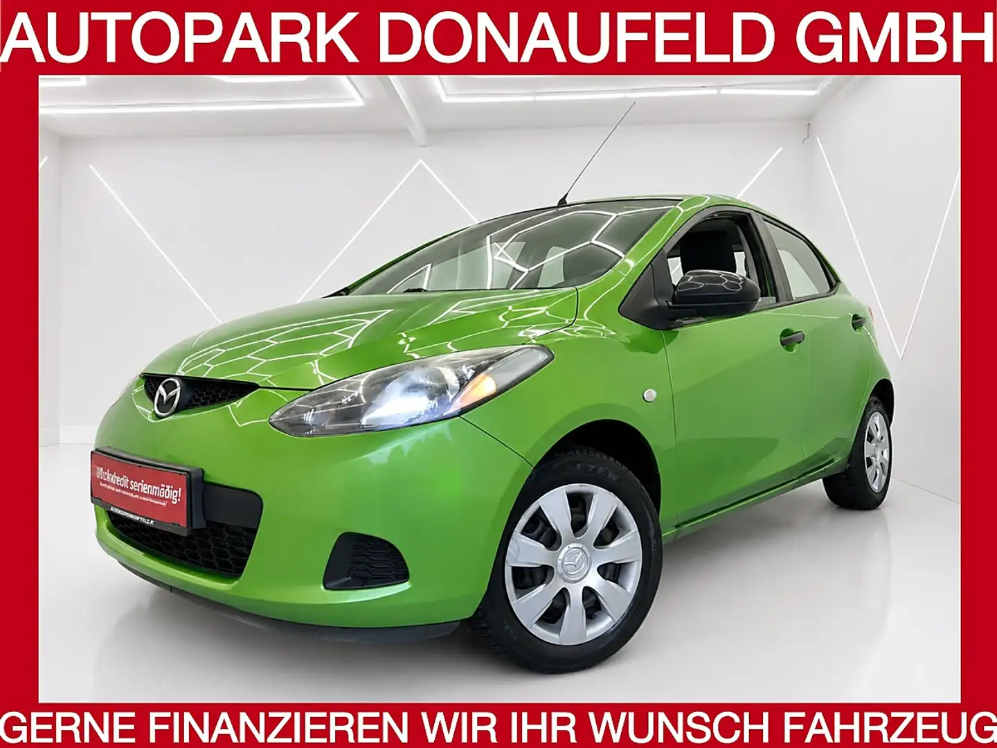 Mazda 2 Mazda2 1,3i CE Pro Grün - 1