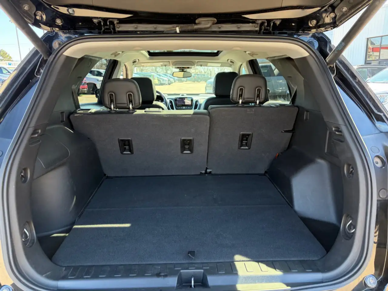 Chevrolet Equinox снимка Chevrolet Equinox
