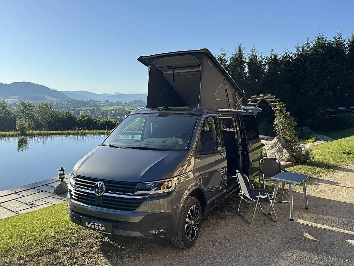 Volkswagen T6.1 California Beach Edition 2,0 TDI 4Motion DSG Grau - 1