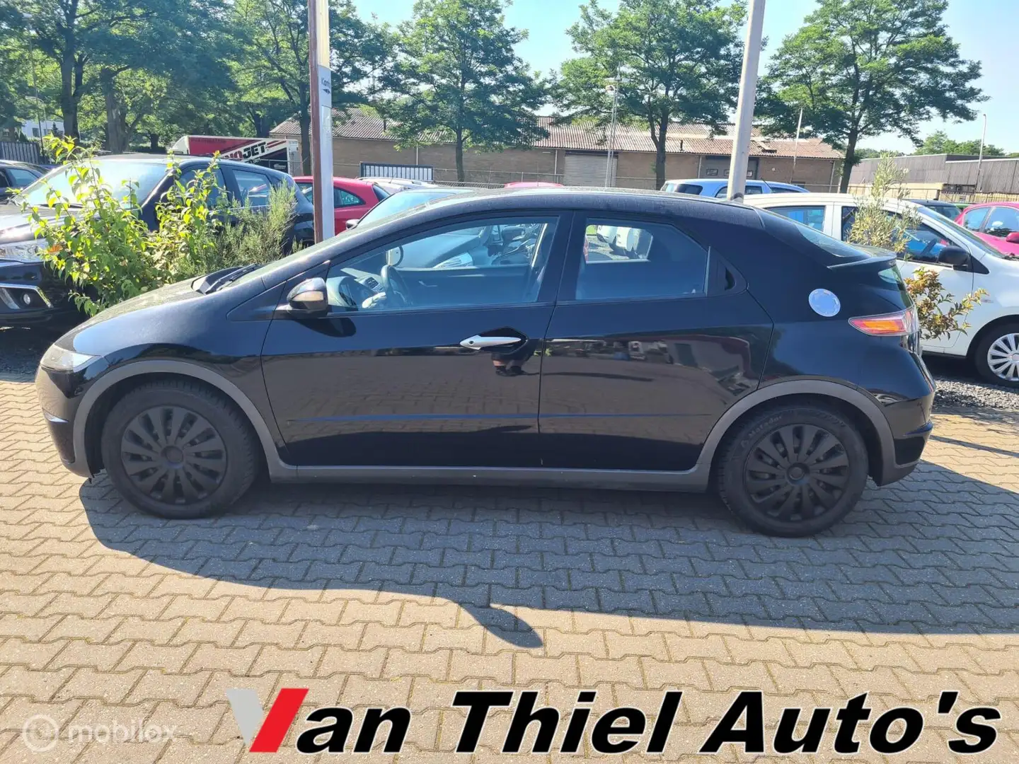 Honda Civic 1.4 Comfort Schwarz - 2