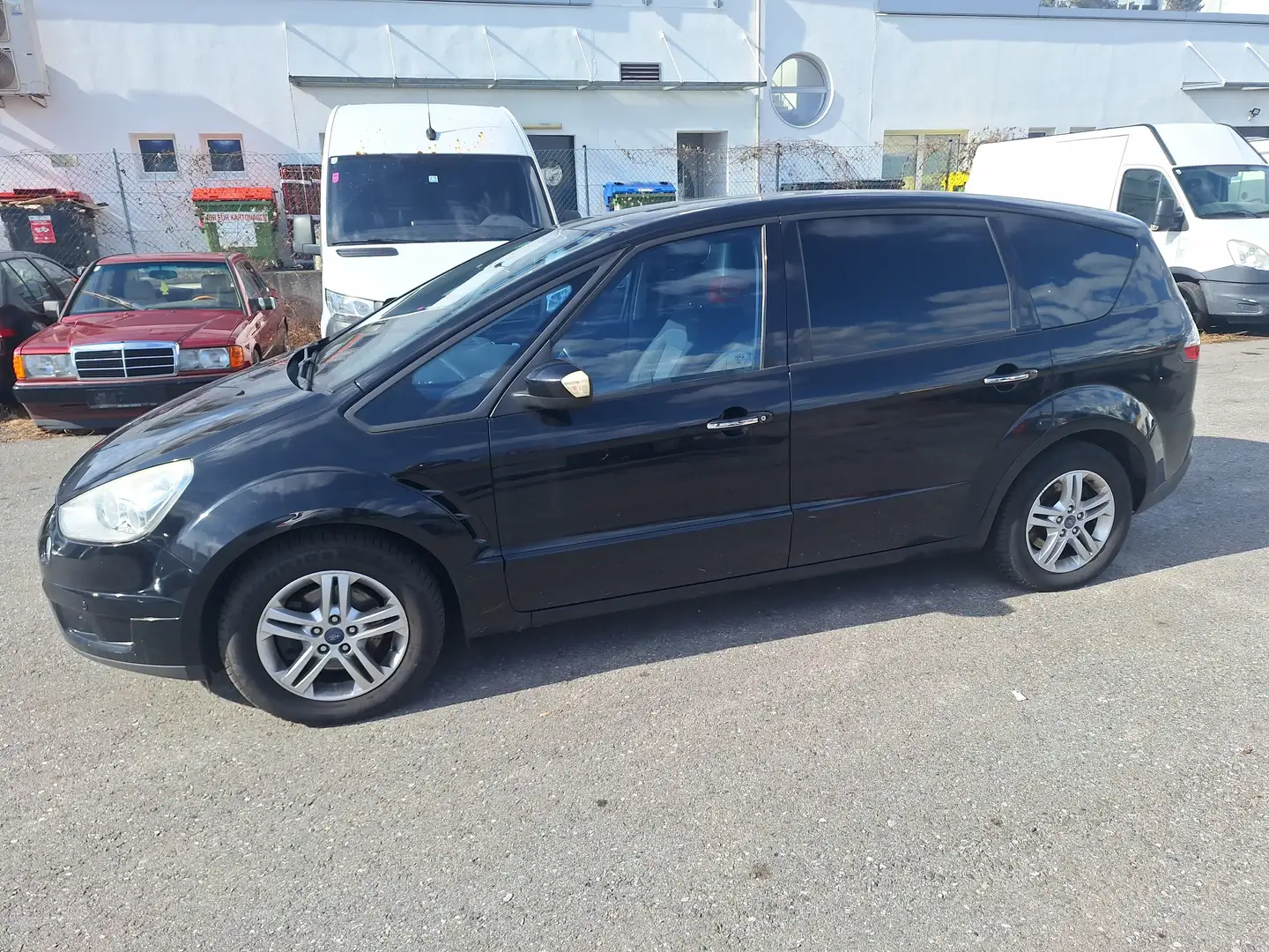 Ford S-Max 7 Sitze Tüv 01.2026 + 4 Monate Schwarz - 2