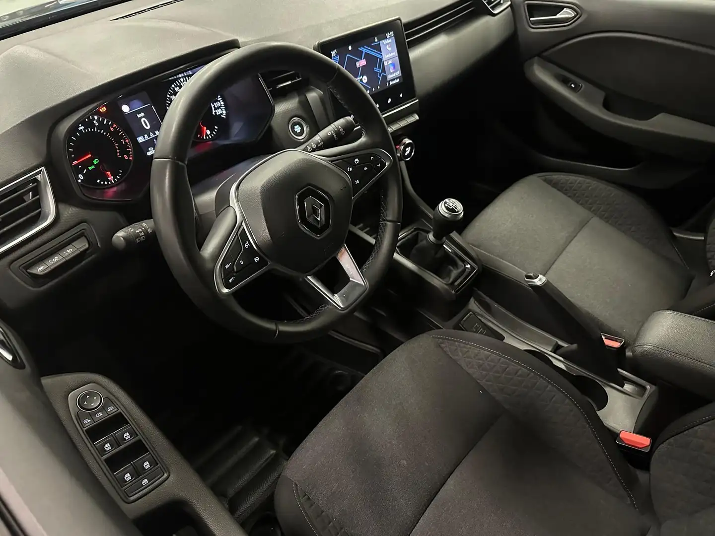 Renault Clio 1.0 TCe Intens RS-Styling / Navi / Clima / LED / L Zwart - 2
