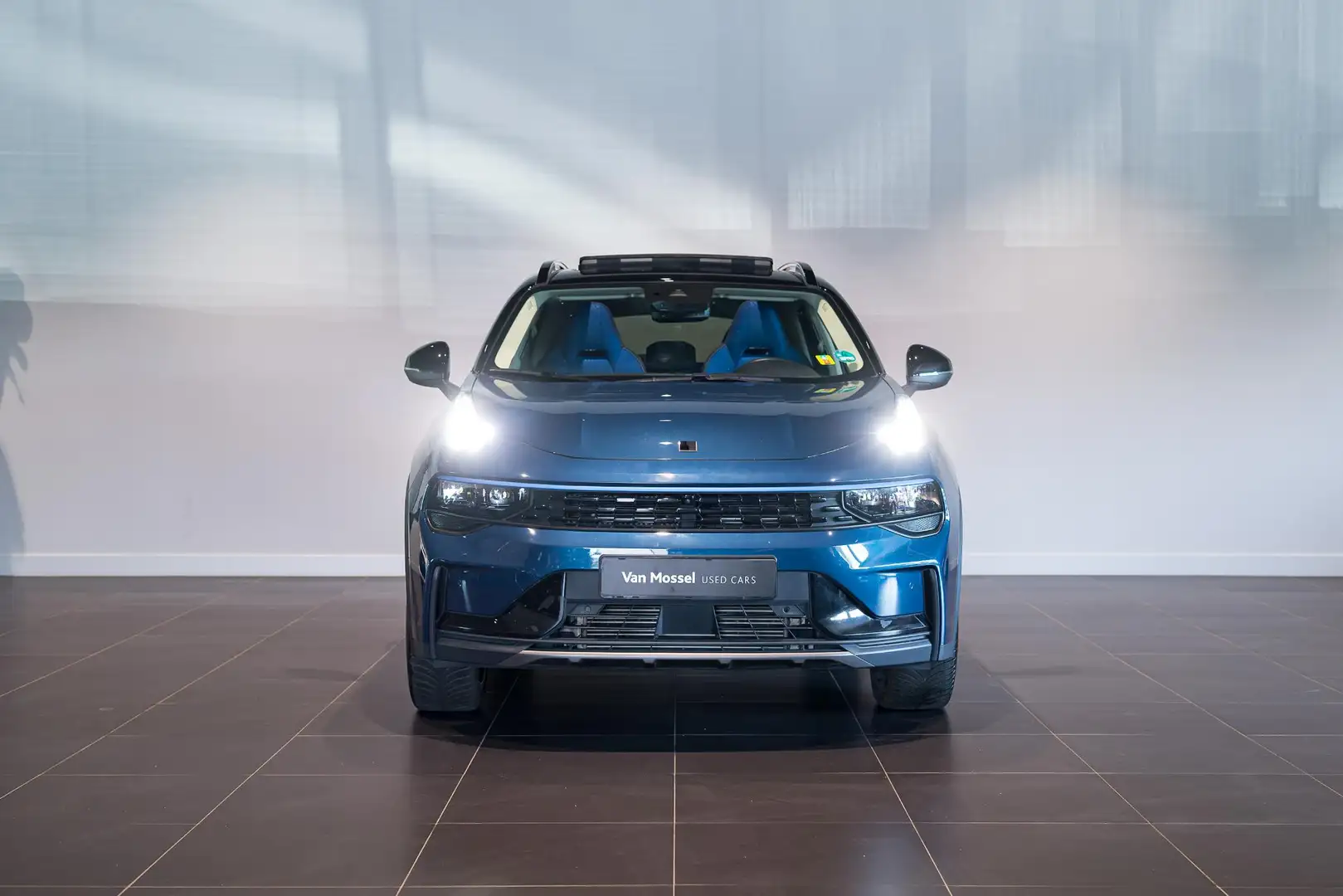 Lynk & Co 01 1.5 TURBO PHEV 6.6kw Pano dak | 360° Camera | Appl Bleu - 2