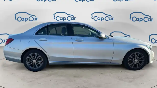 Mercedes-Benz C-Class view 4