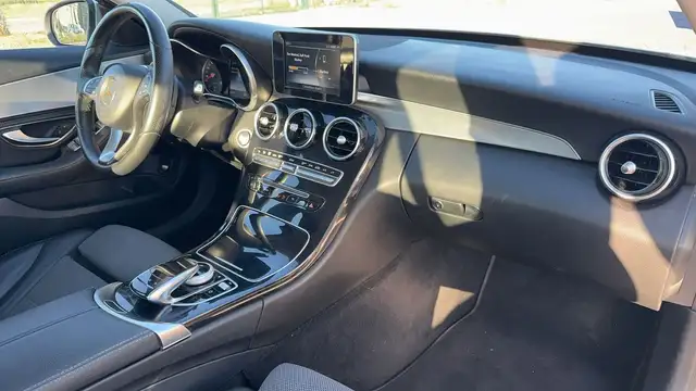 Mercedes-Benz C-Class view 10
