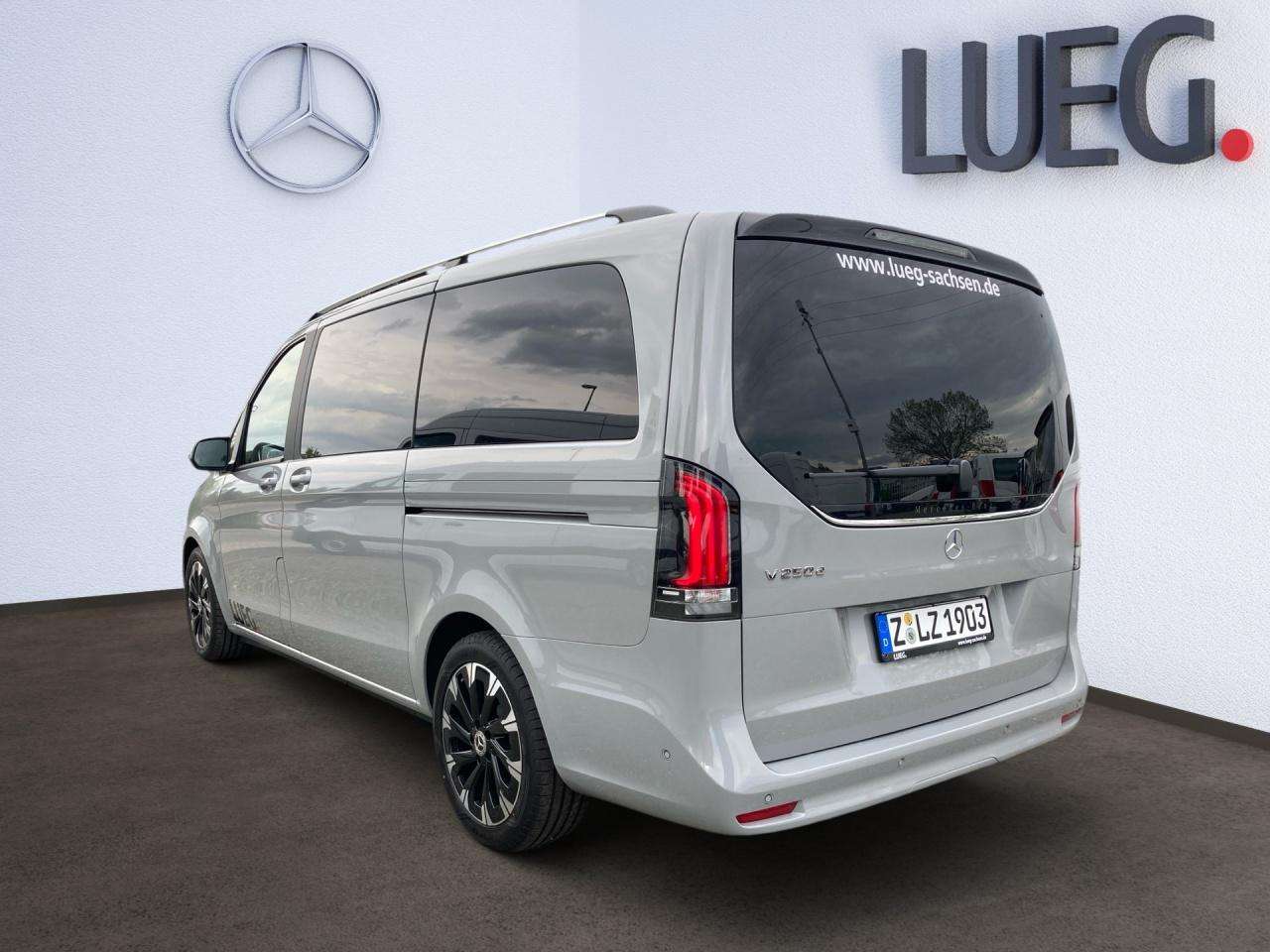 Mercedes-Benz V 250