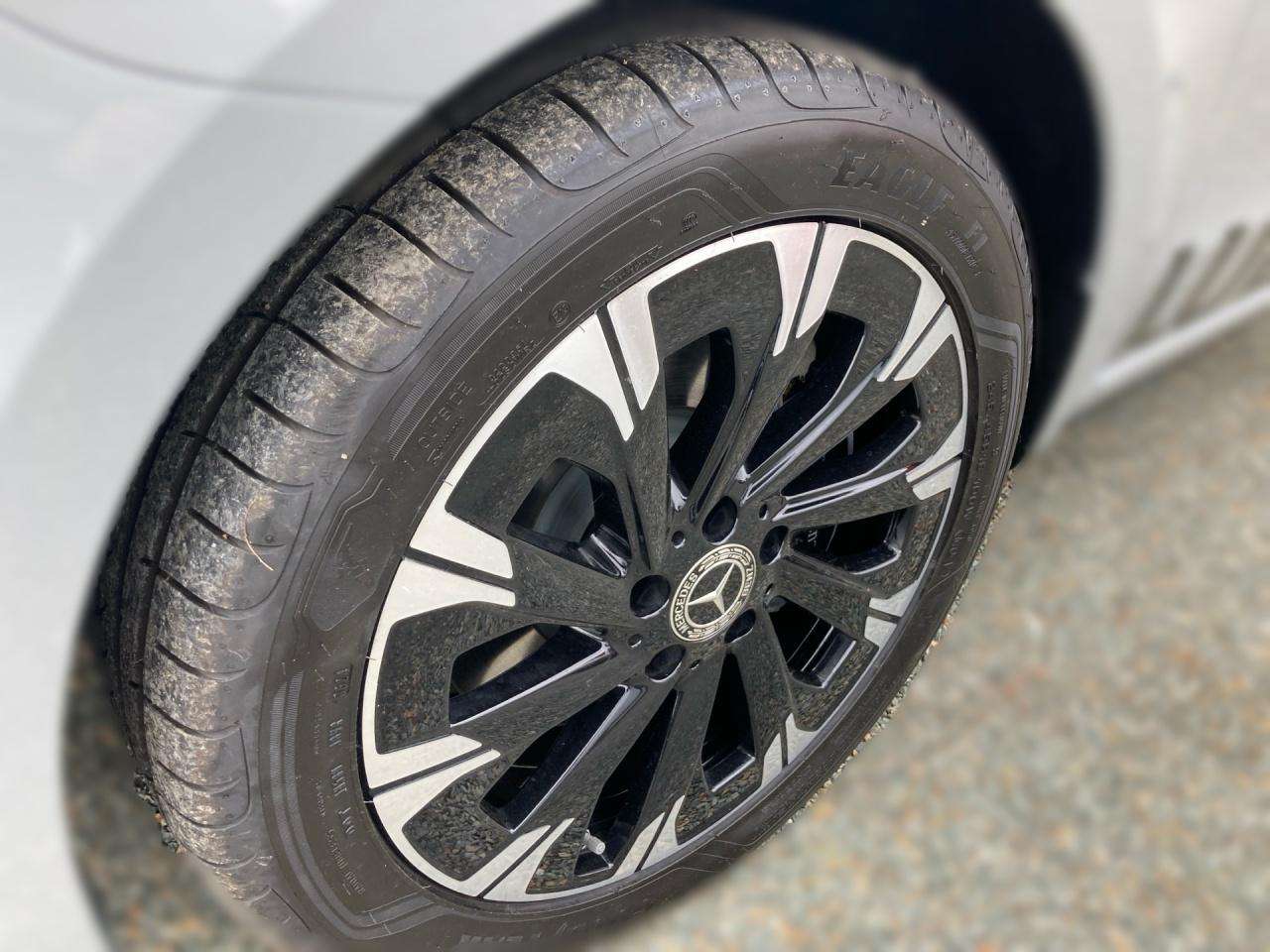 Mercedes-Benz V 250