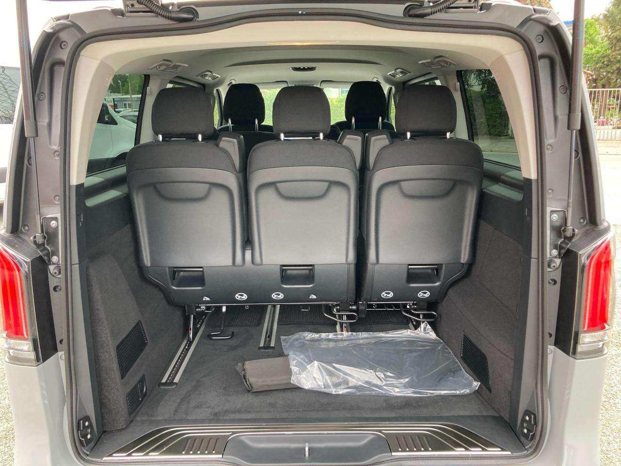 Mercedes-Benz V 250