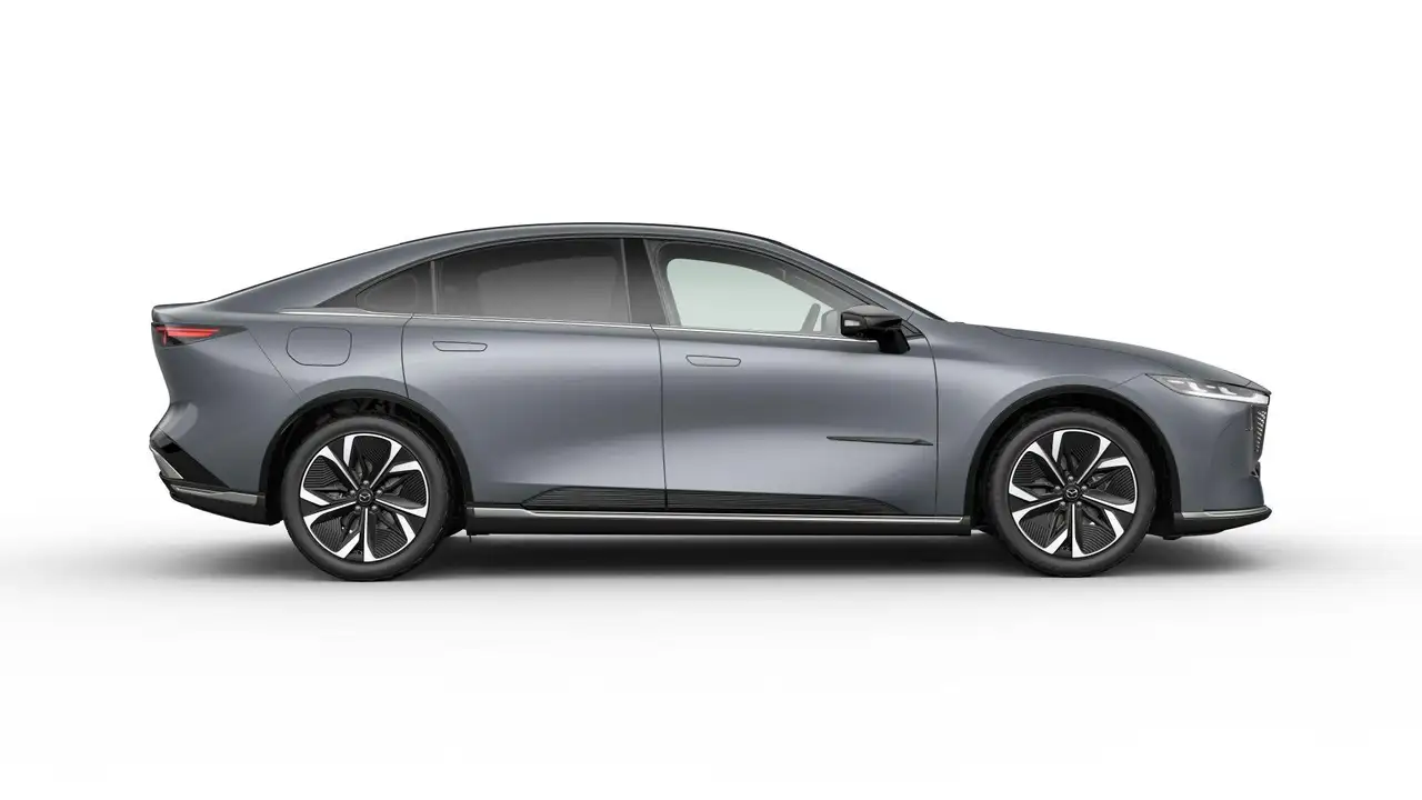 Mazda 6e 2026