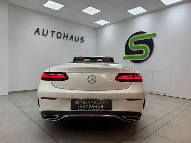 Mercedes-Benz E-Class view 10