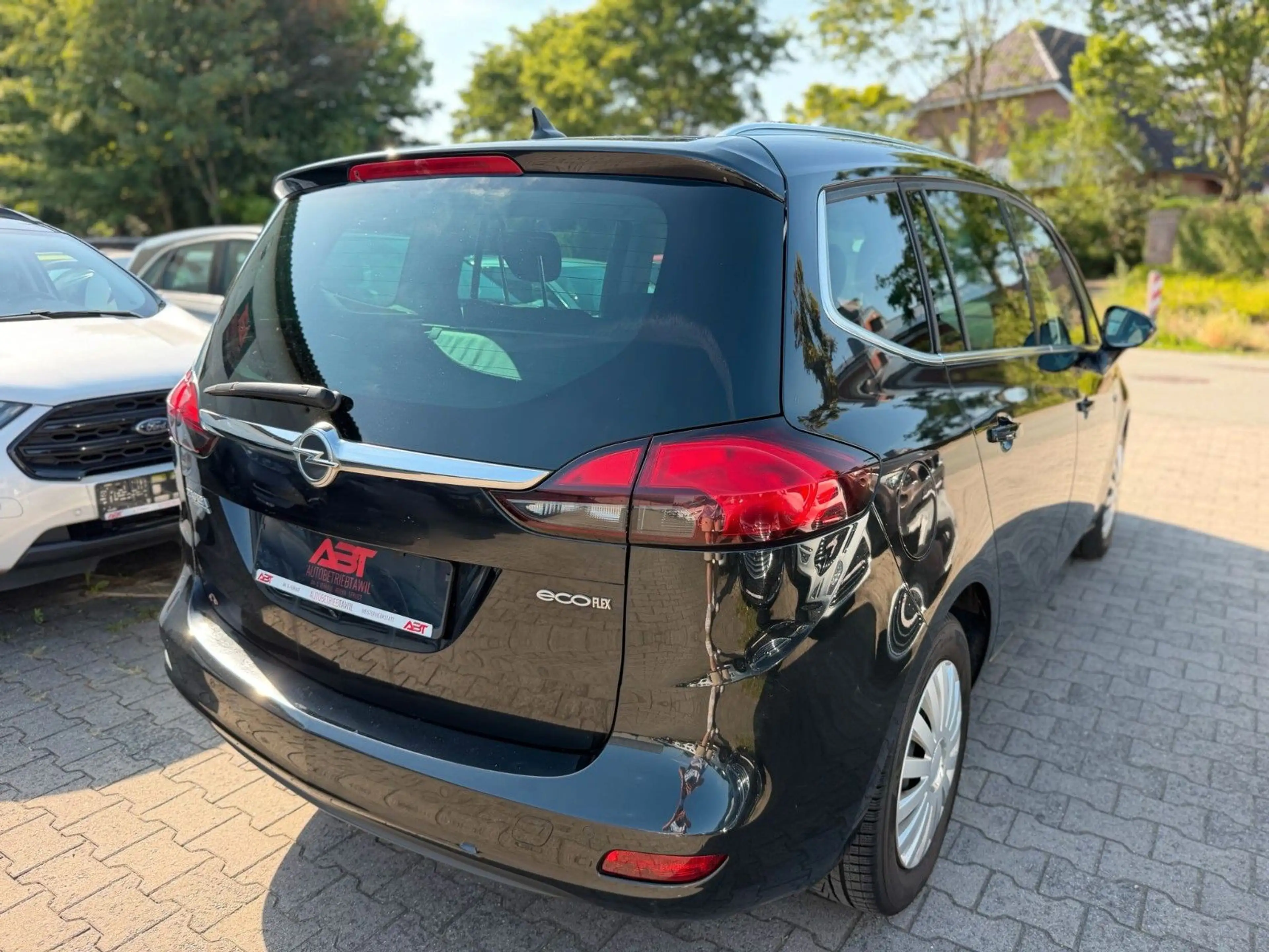 Opel Zafira Tourer Zafira C 1.6 CDTI, 7Sitzer, Navi, PDC, SZH,2Hand — photo 3