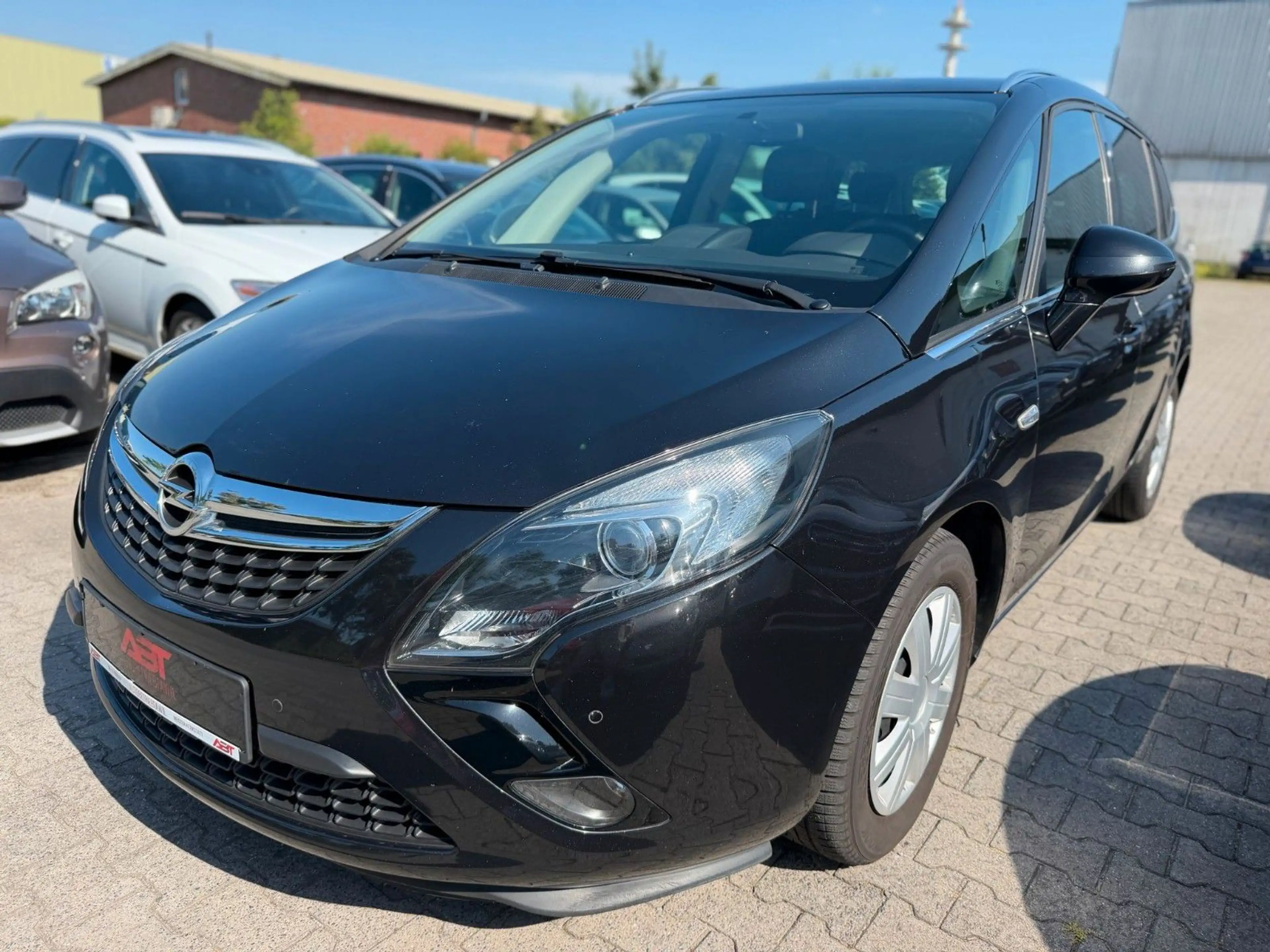 Opel Zafira Tourer Zafira C 1.6 CDTI, 7Sitzer, Navi, PDC, SZH,2Hand — photo 6