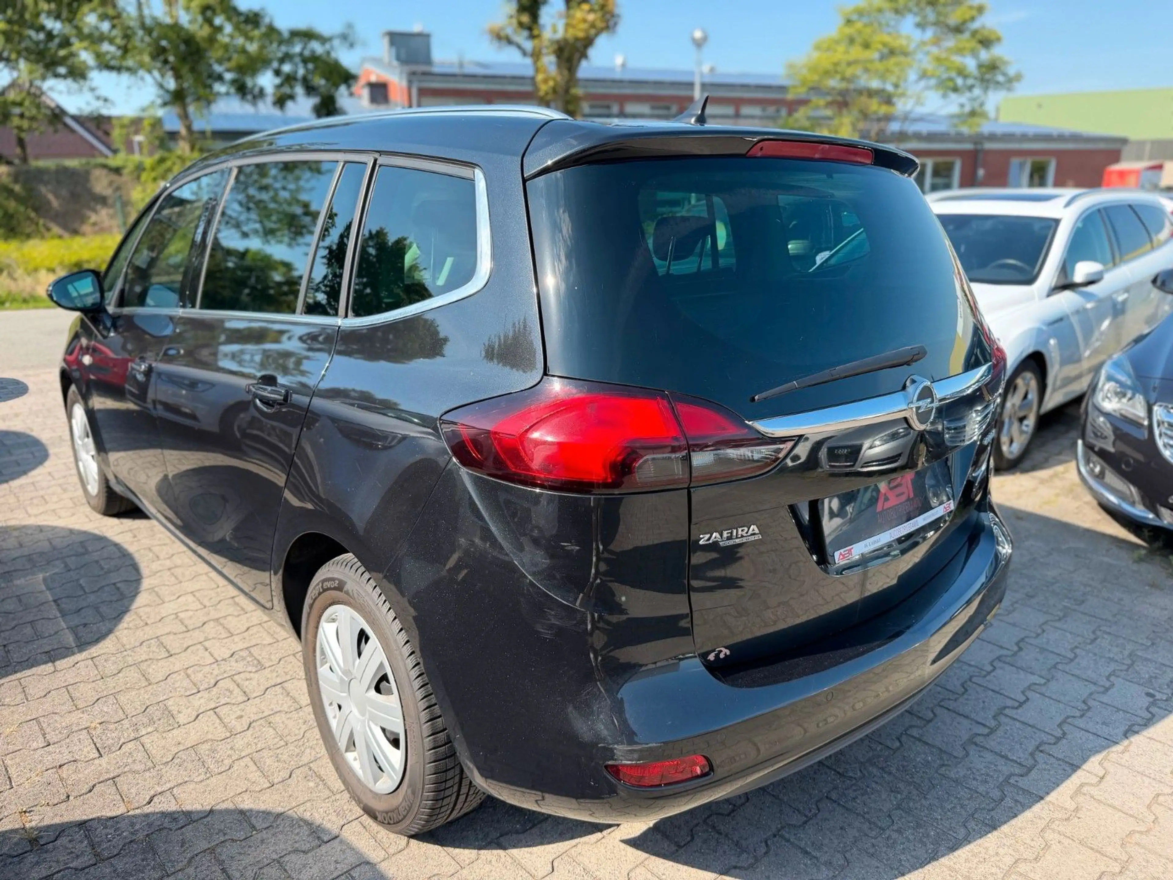 Opel Zafira Tourer Zafira C 1.6 CDTI, 7Sitzer, Navi, PDC, SZH,2Hand — photo 5