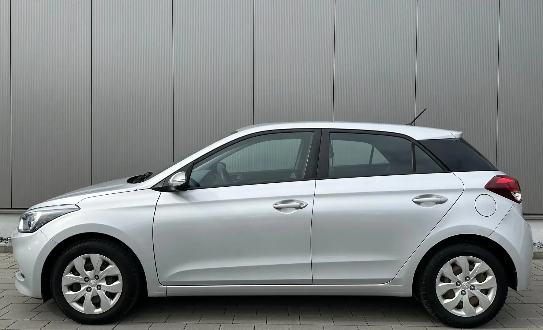 Hyundai i20 Go/Klima/AUX/USB/CD/El,Fenster/Zentral-mit-FB/ Grau - 2