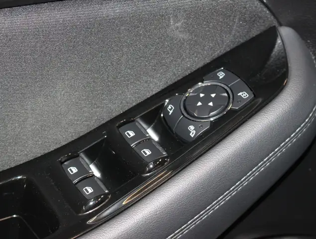 Ford S-Max view 14