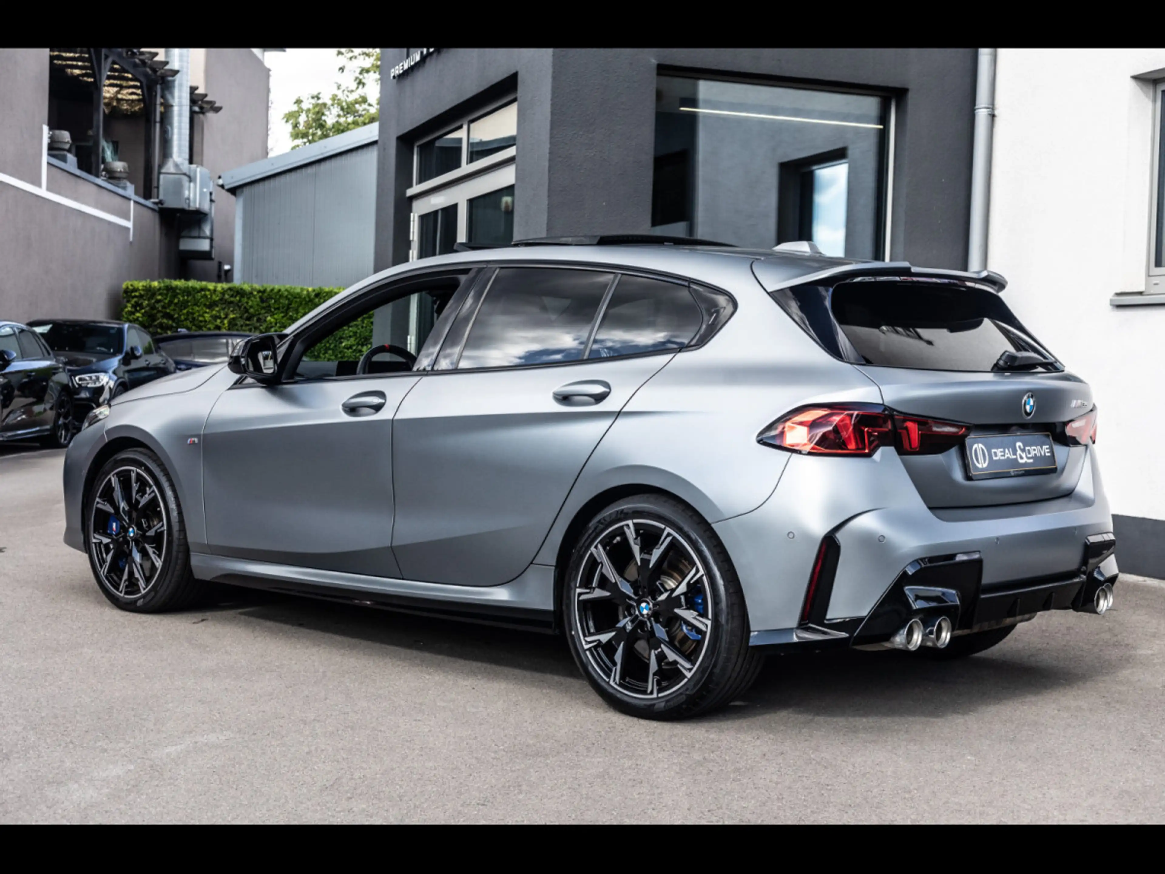 BMW 135 M i XDRIVE°FACELIFT°FROZEN PURE GREY°PANO°KAM — photo 10