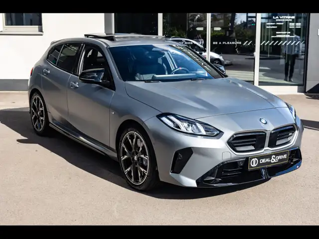 BMW 1 Series view 5