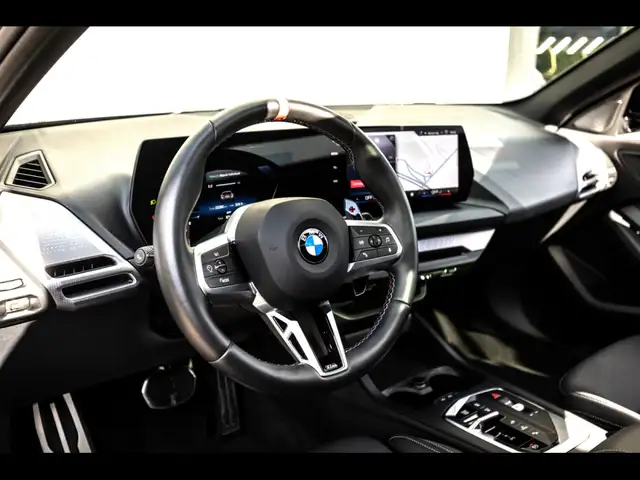 BMW 1 Series view 12
