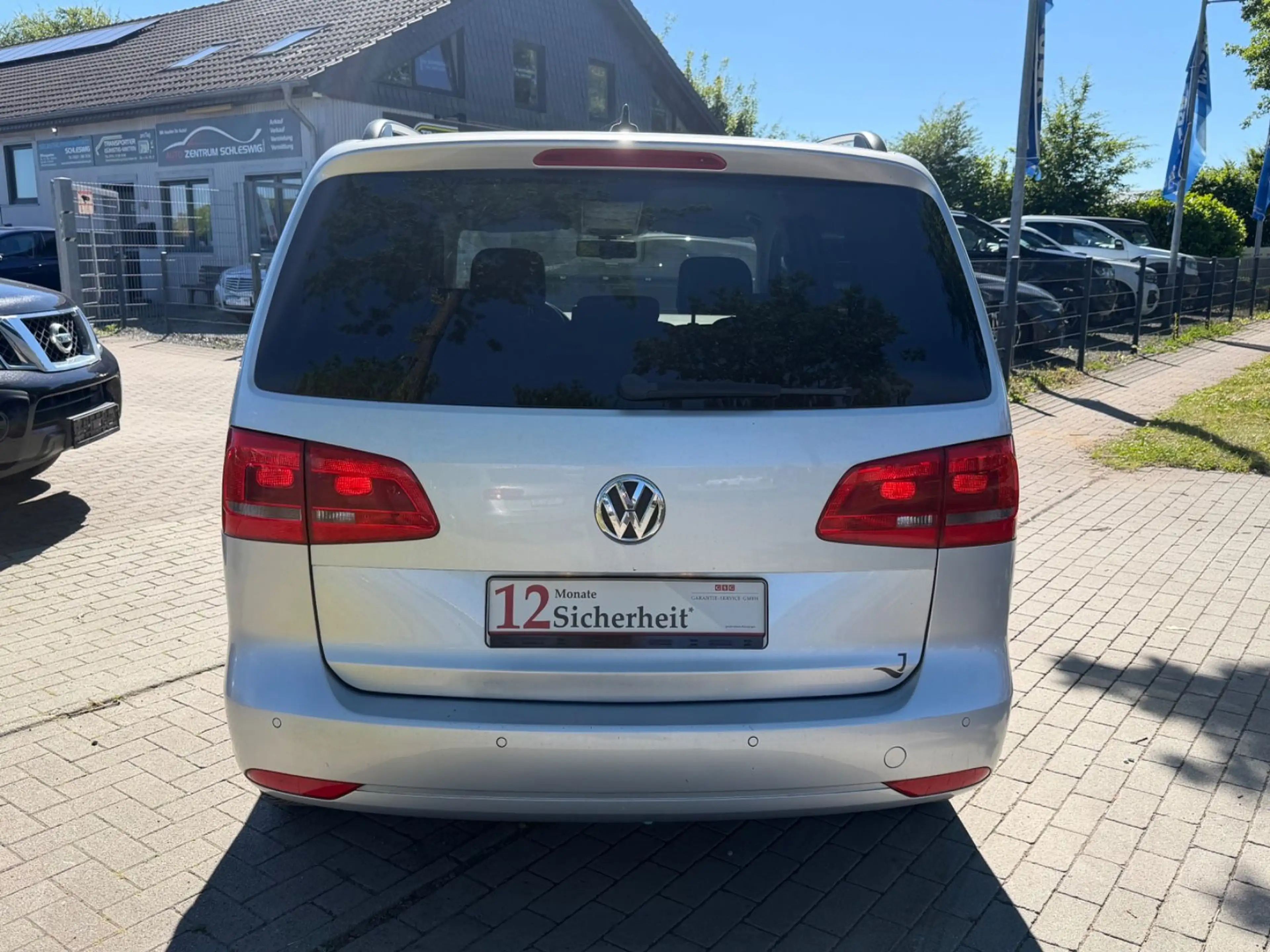Volkswagen Touran 1.6 TDI Comfortline DSG Temp Navi PDC — photo 6