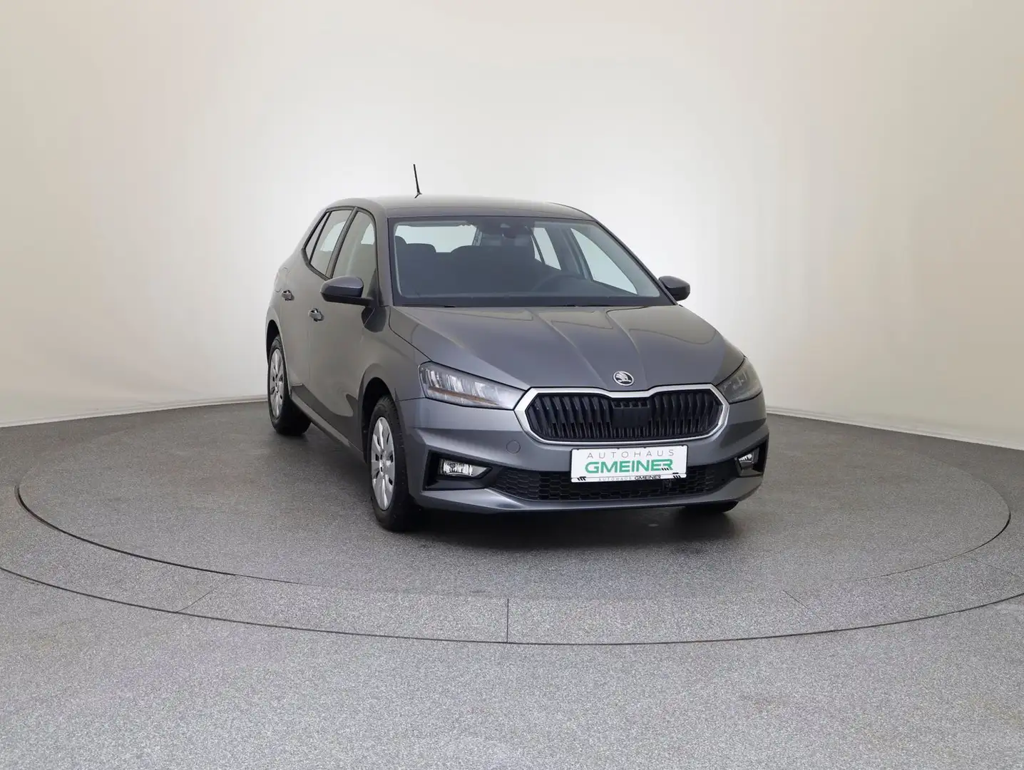 Skoda Fabia Essence TSI Gris - 2