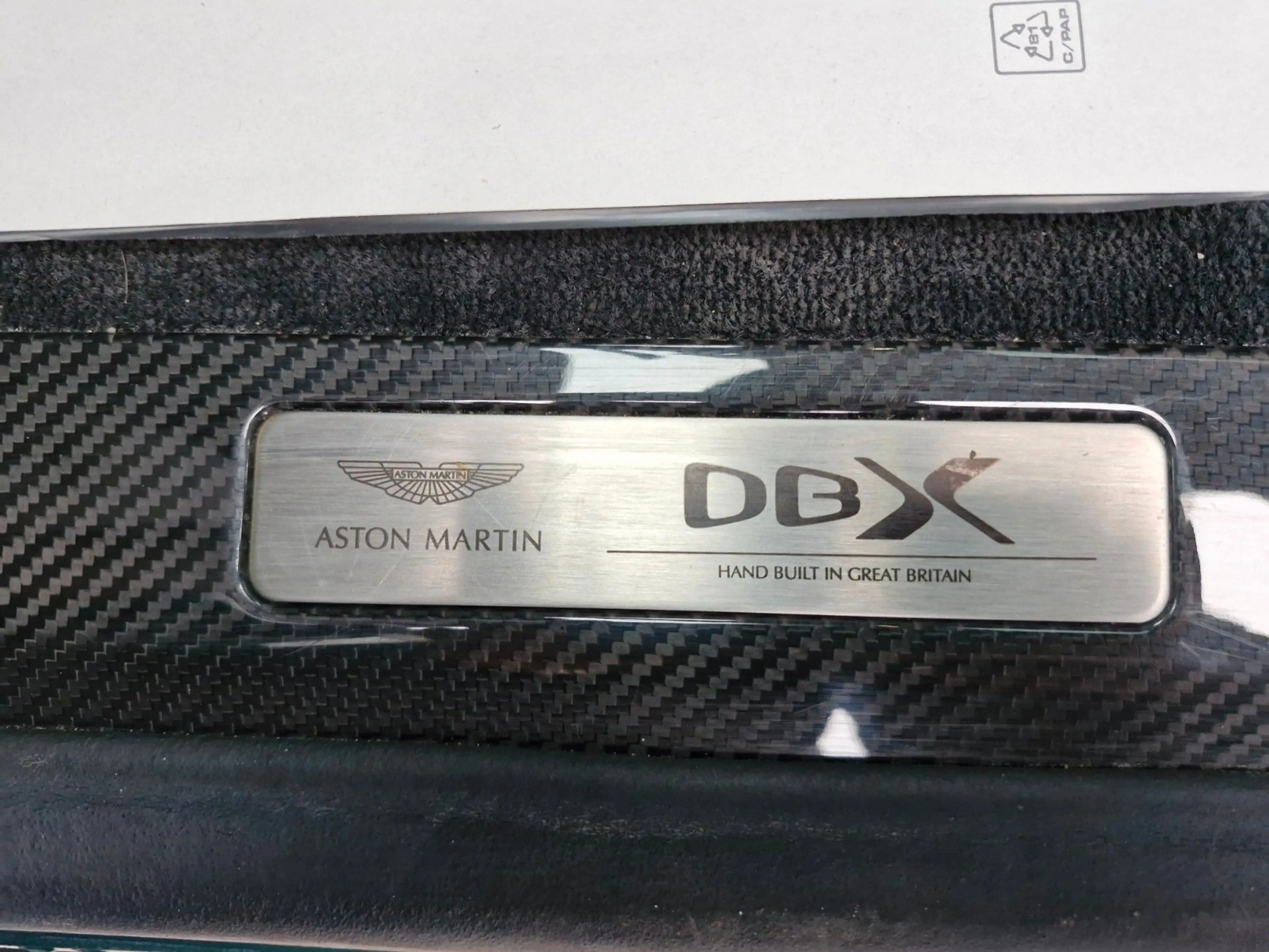 Aston Martin DBX 707 1.Hand 8-Fach Carbon Panorama — photo 10