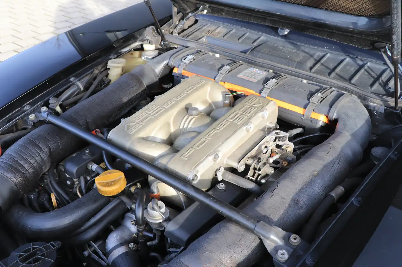 Porsche 928 GTS, foto 12