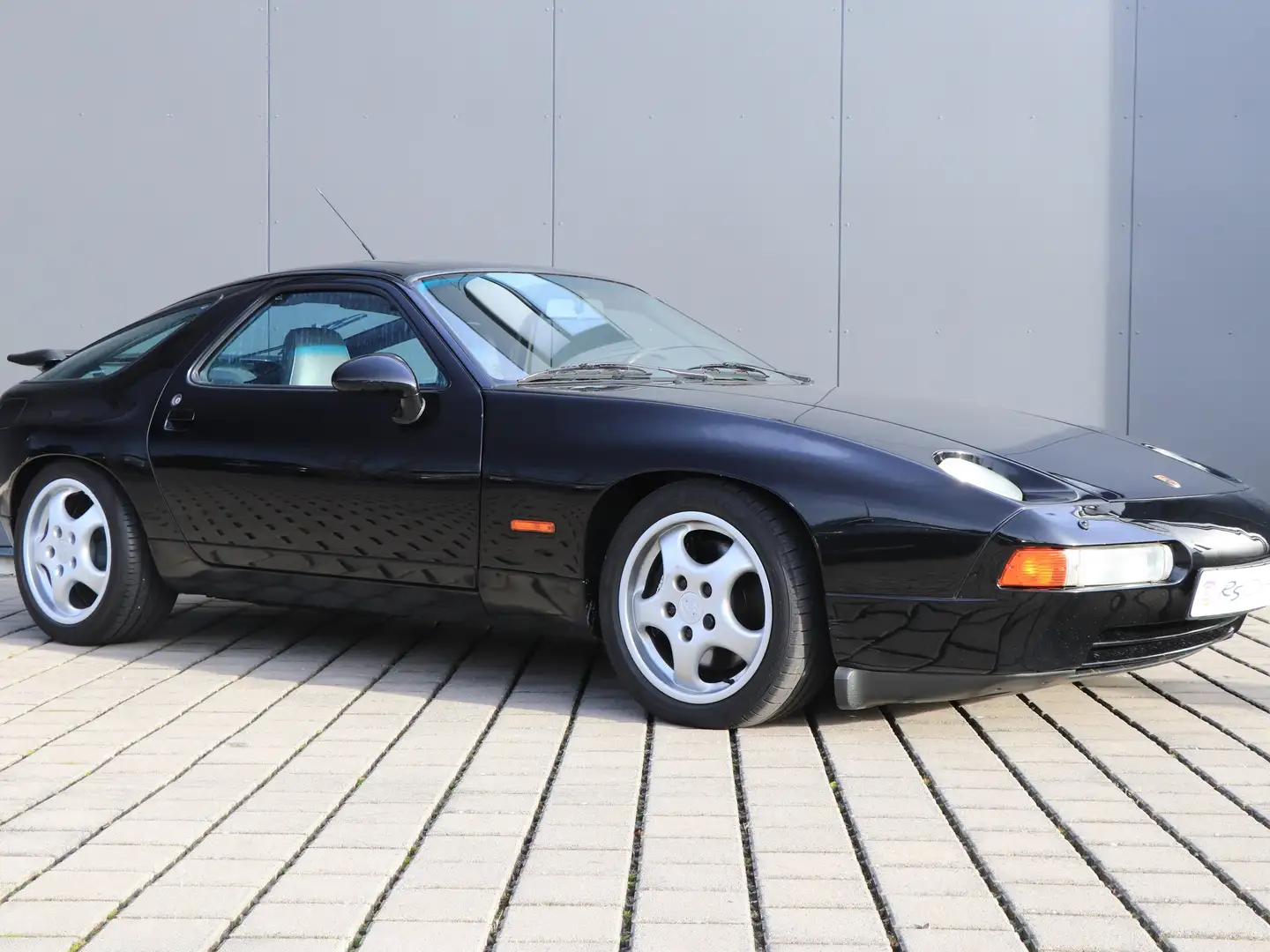 Porsche 928 GTS Negro - 1