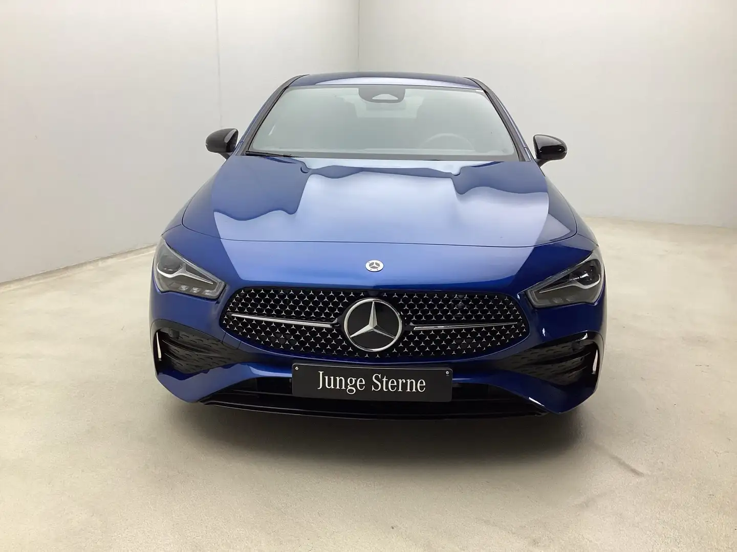 Mercedes-Benz CLA 180 CLA 180 Coupé AMG Advanced+ Night 19" Ambiente Azul - 2